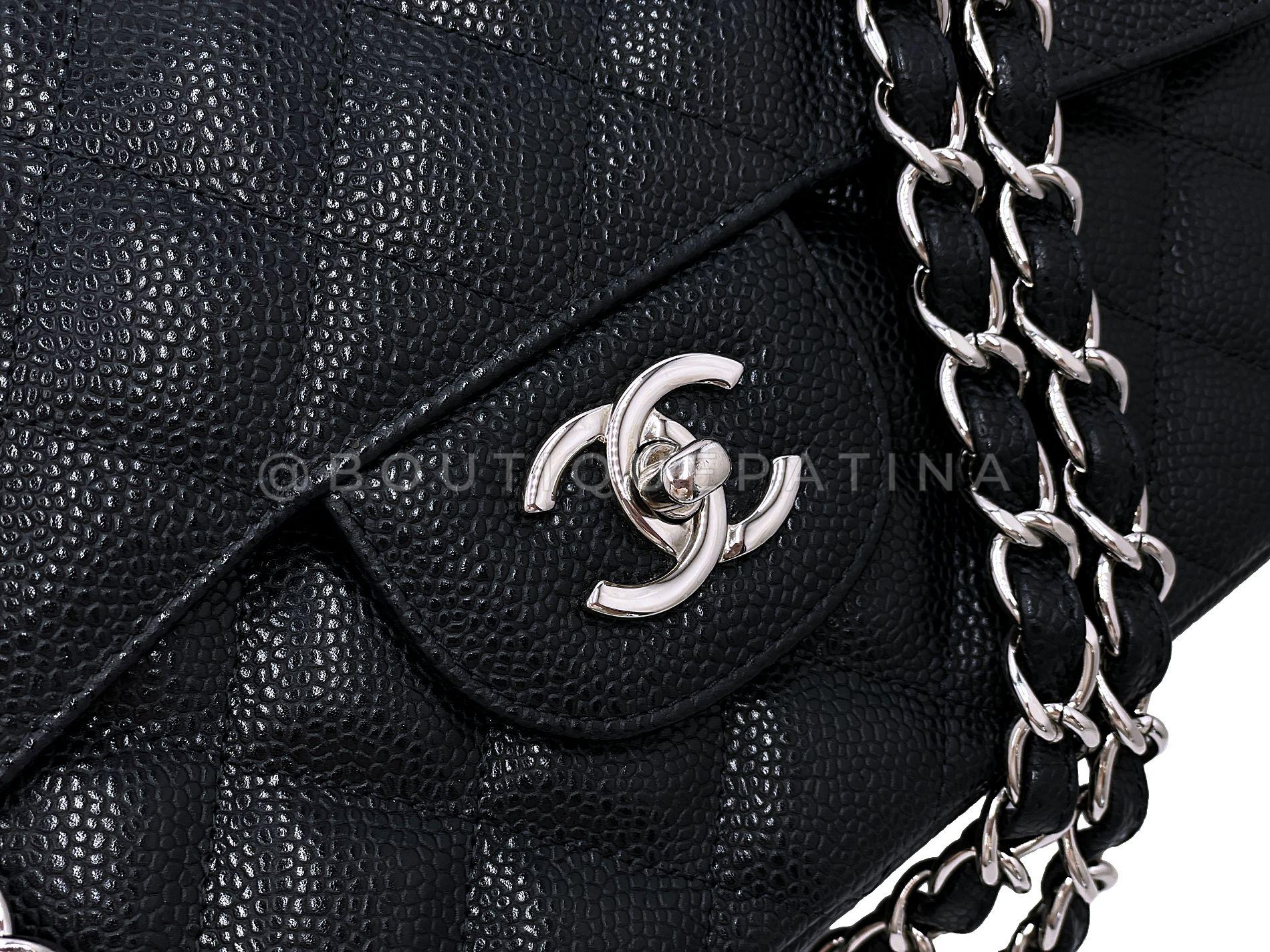 Chanel Schwarze Kaviar Jumbo Classic Double Flap Tasche SHW 66170 mit doppelter Klappe im Angebot 4