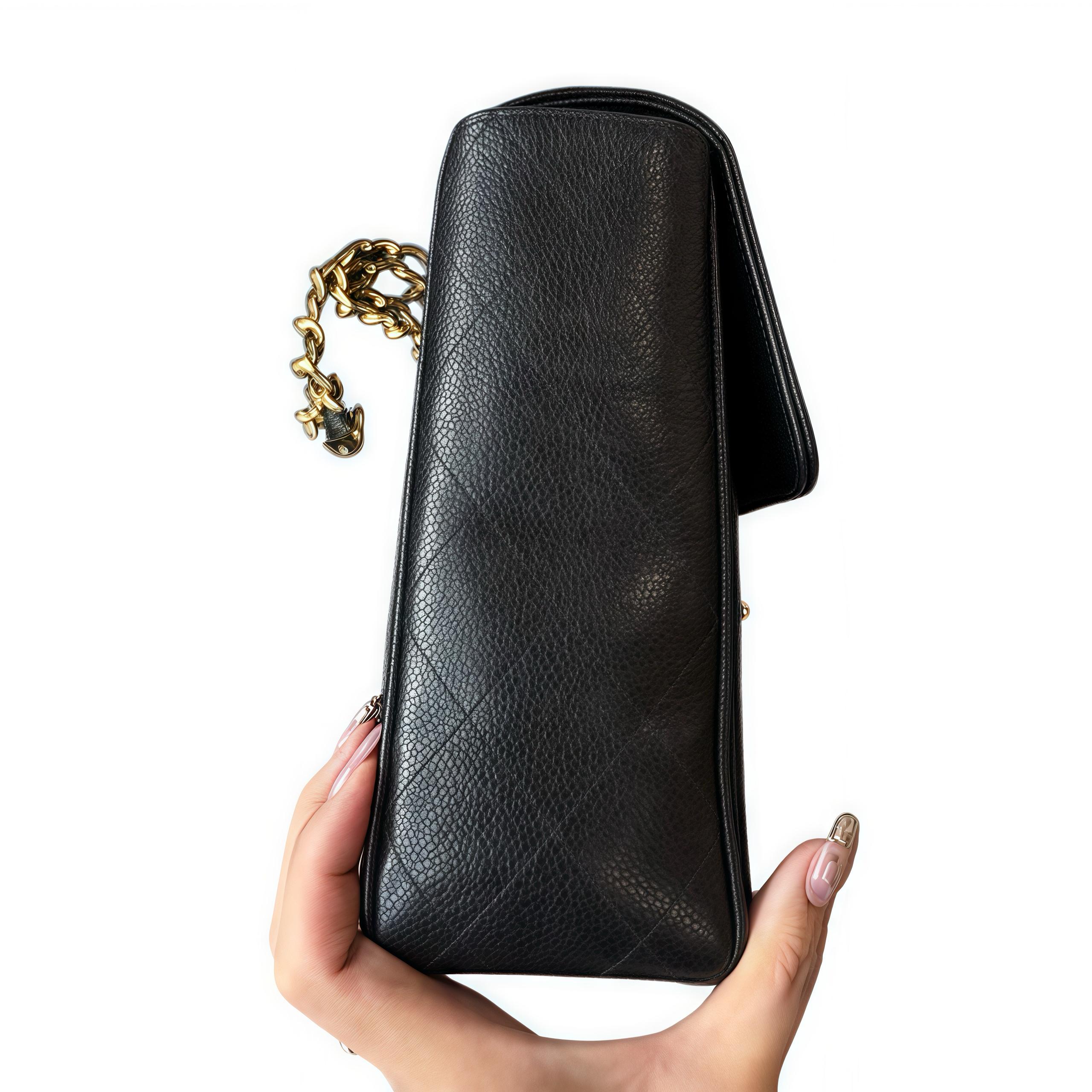 Chanel Caviar Negro Jumbo Piel Vintage Jumbo 30 Bolso Solapa Clásico en venta 1
