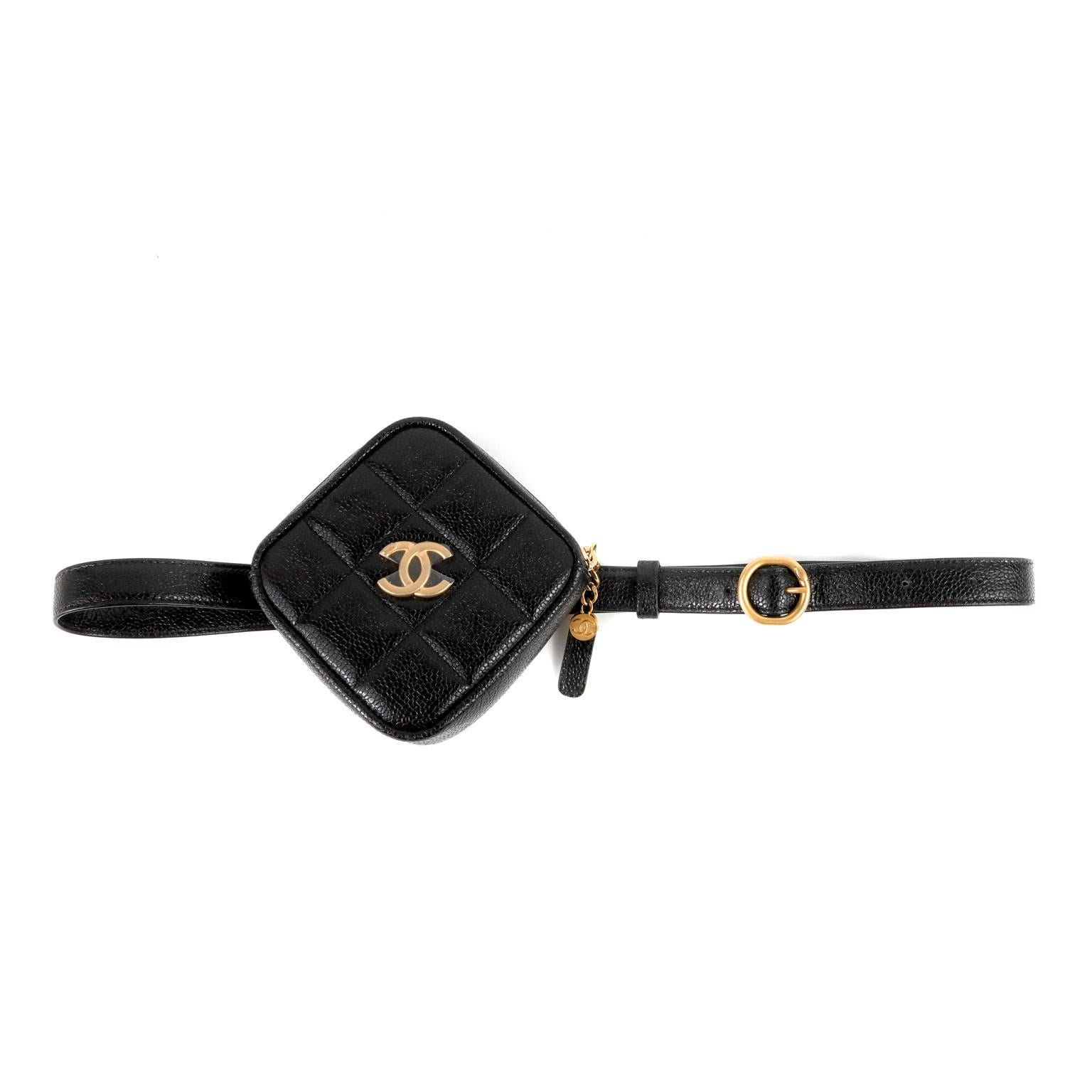 Chanel Schwarze Gürteltasche aus Leder in Kaviar Damen im Angebot
