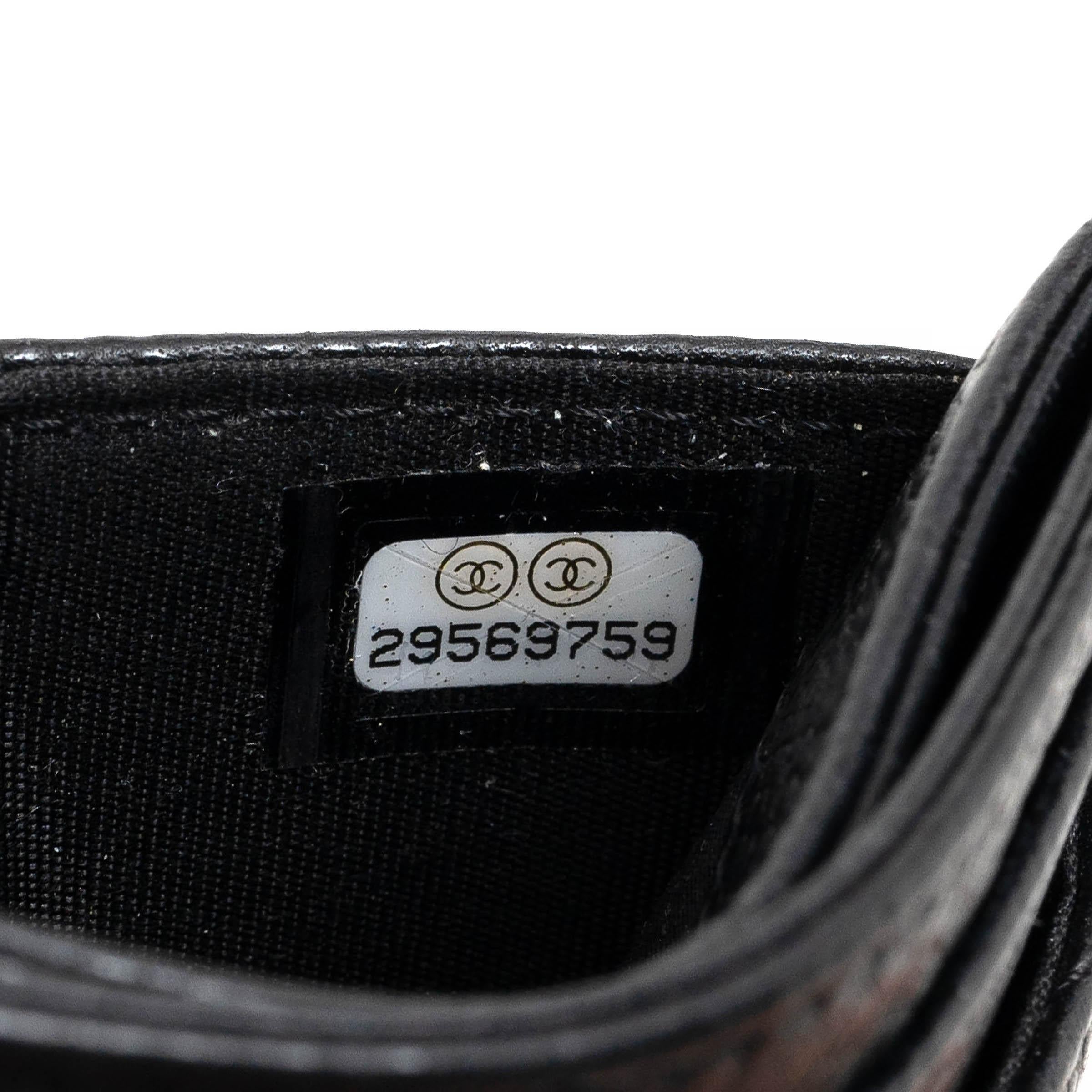 Chanel nero Caviale in pelle BOY Portafoglio CARTA DI CREDITO in vendita 3