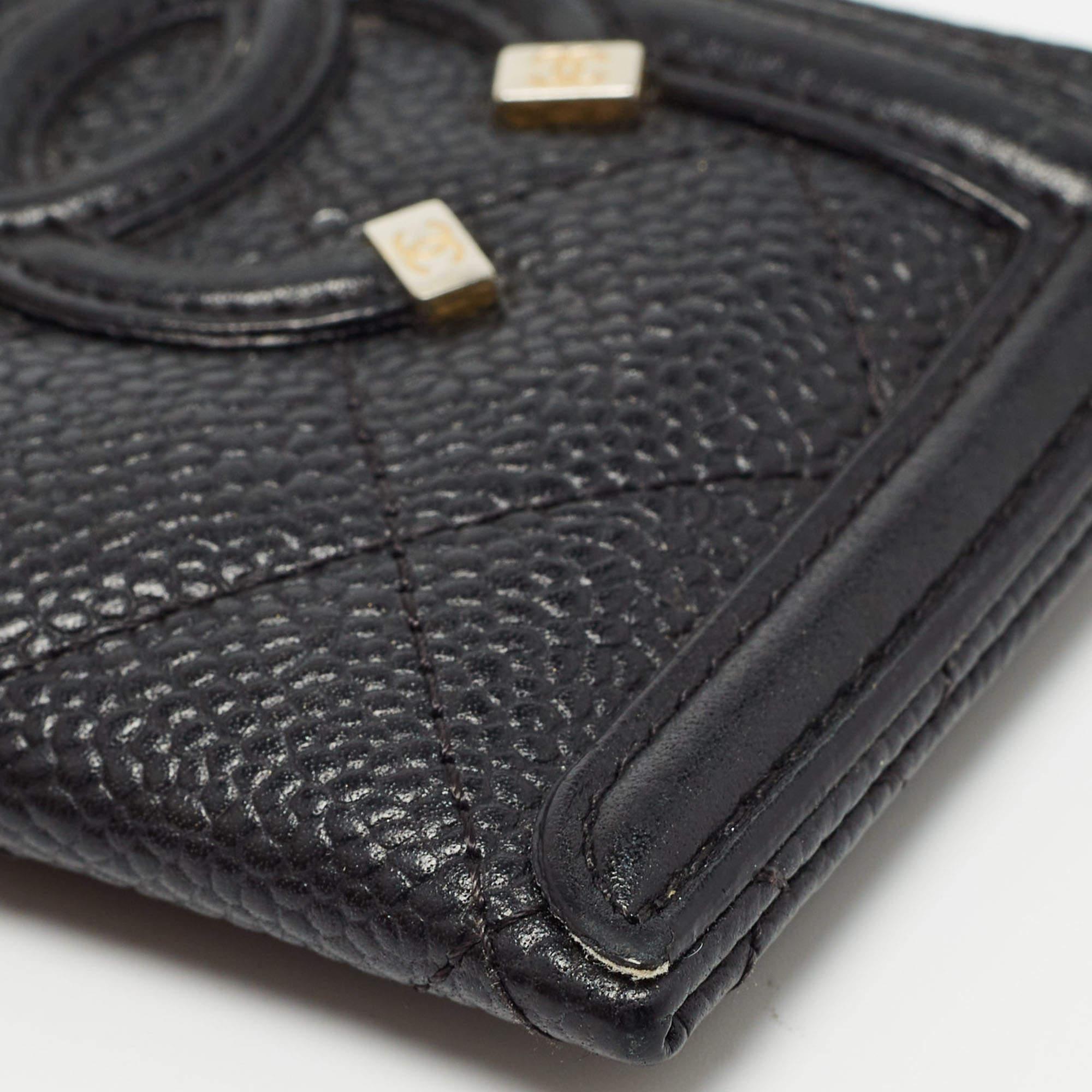 Chanel - Porte-cartes CC filigrane en cuir caviar noir en vente 5