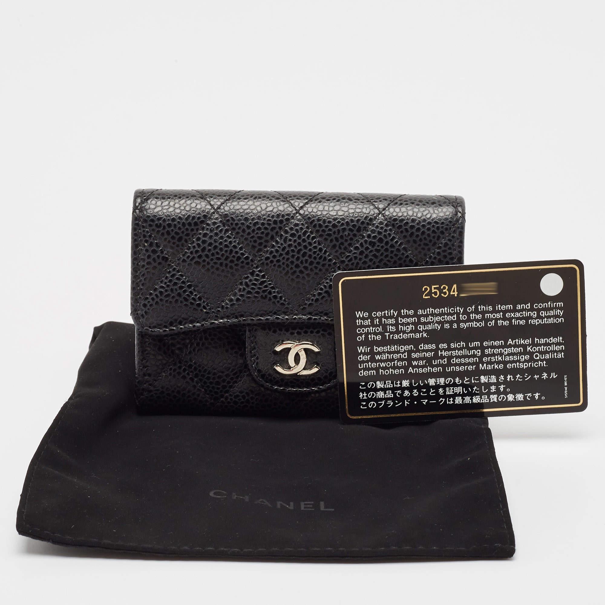 Chanel Black Caviar Leather CC Flap Card Case For Sale 2