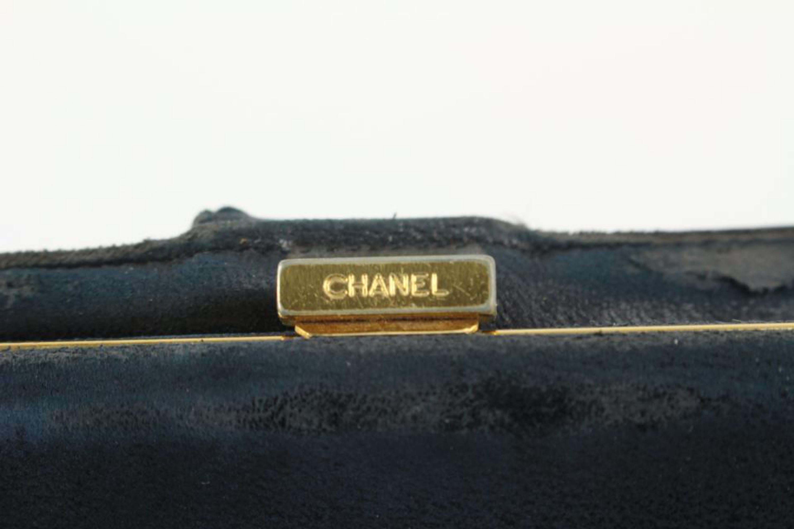 Chanel - Portefeuille long à rabat en cuir caviar noir avec logo CC 1213c18 en vente 1