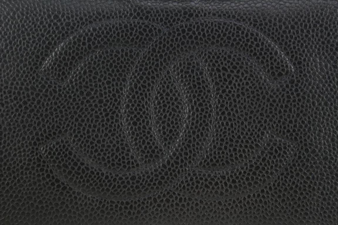 Chanel - Portefeuille à rabat long en cuir caviar noir avec logo CC 104c55 en vente 2