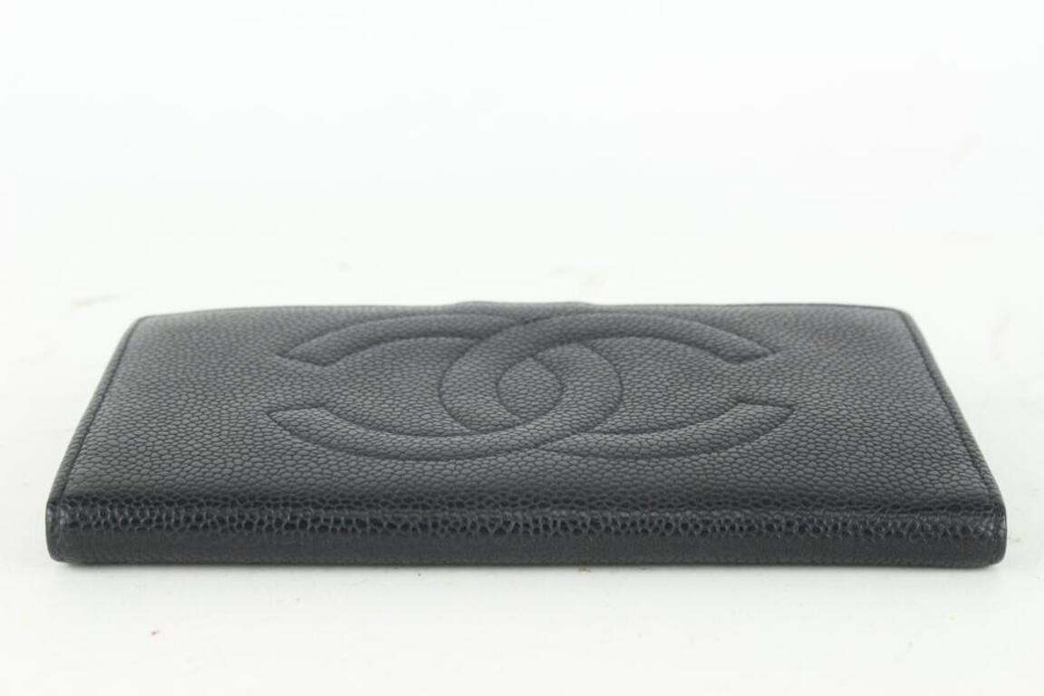 Chanel - Portefeuille à rabat long en cuir caviar noir avec logo CC 104c55 en vente 4