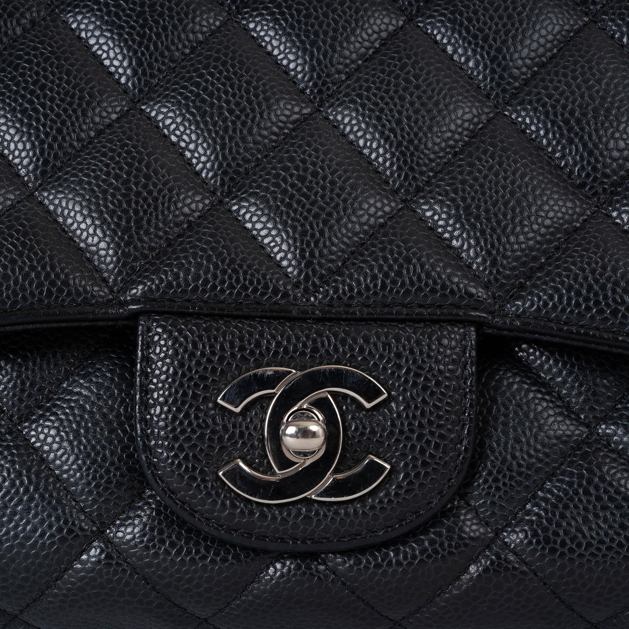 CHANEL black Caviar leather CLASSIC JUMBO SINGLE FLAP Bag For Sale 1
