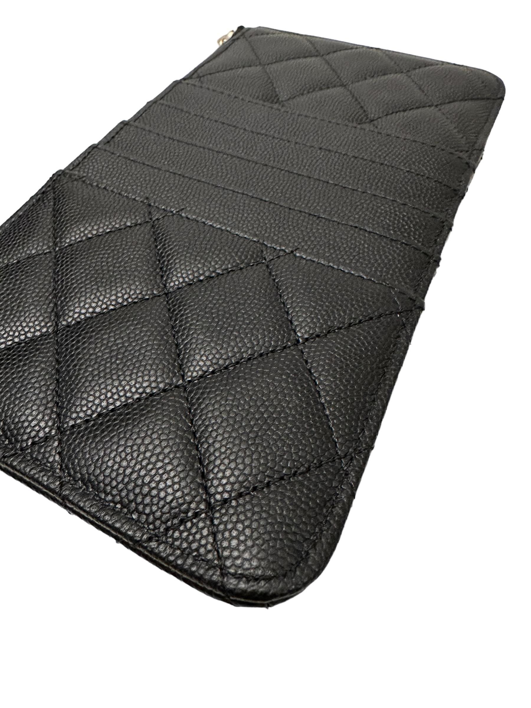 Women's or Men's Chanel Black Caviar Leather Diamond Quilted Flat Wallet