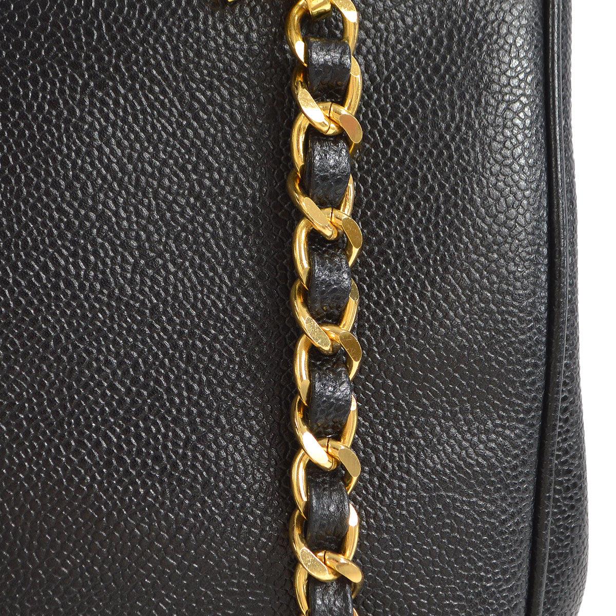 Chanel Zaino Duma a doppia tasca in pelle di caviale nero in vendita 6