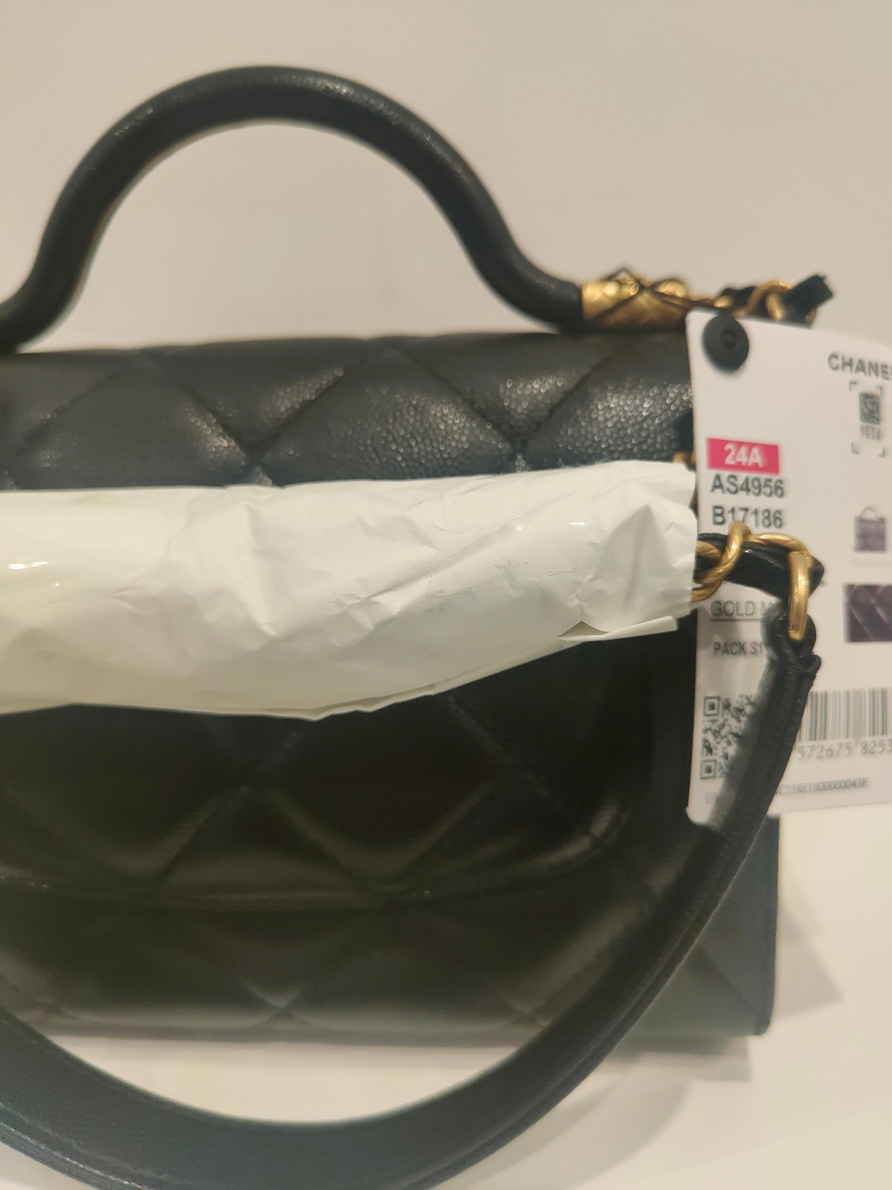 Chanel black caviar leather Gold hardware shoulder bag NWOT 4