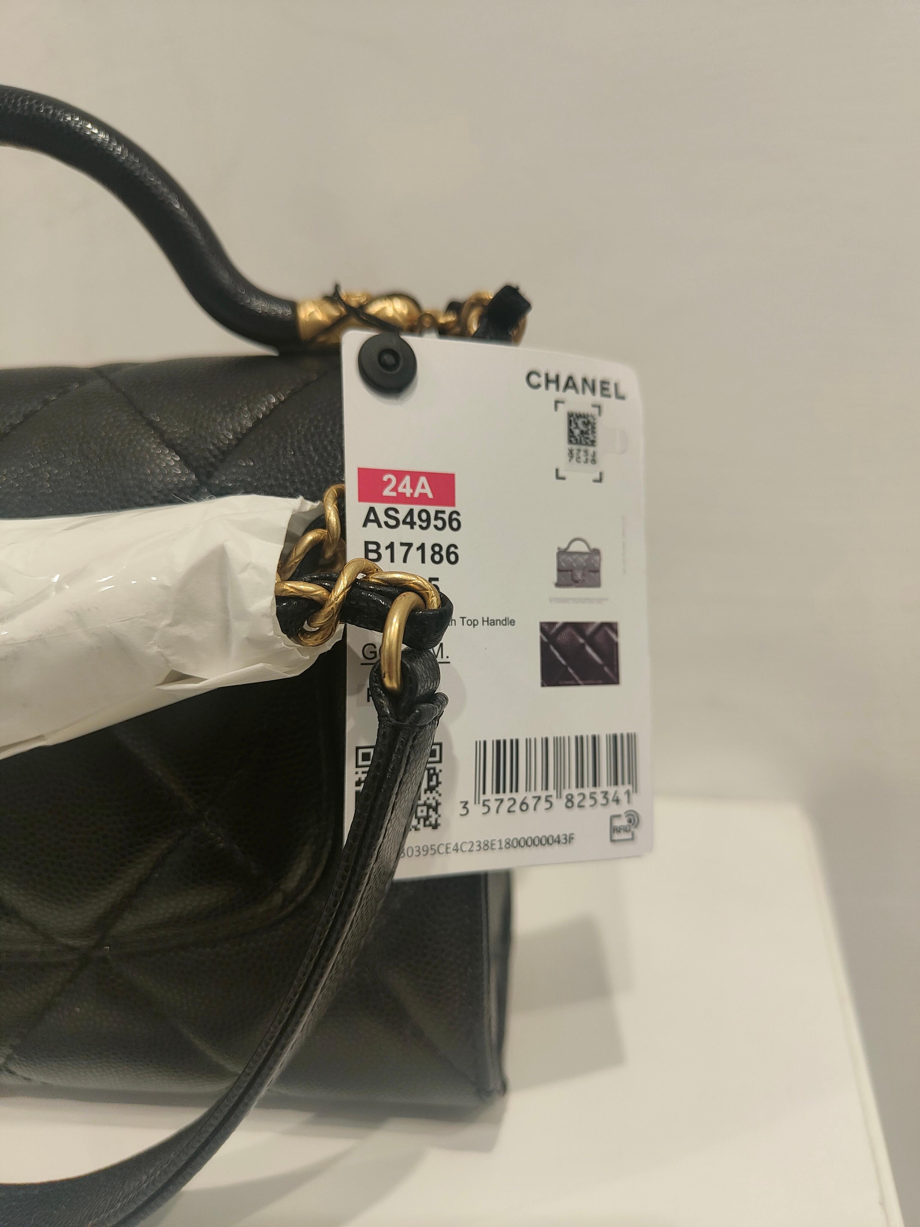 Chanel black caviar leather Gold hardware shoulder bag NWOT 5