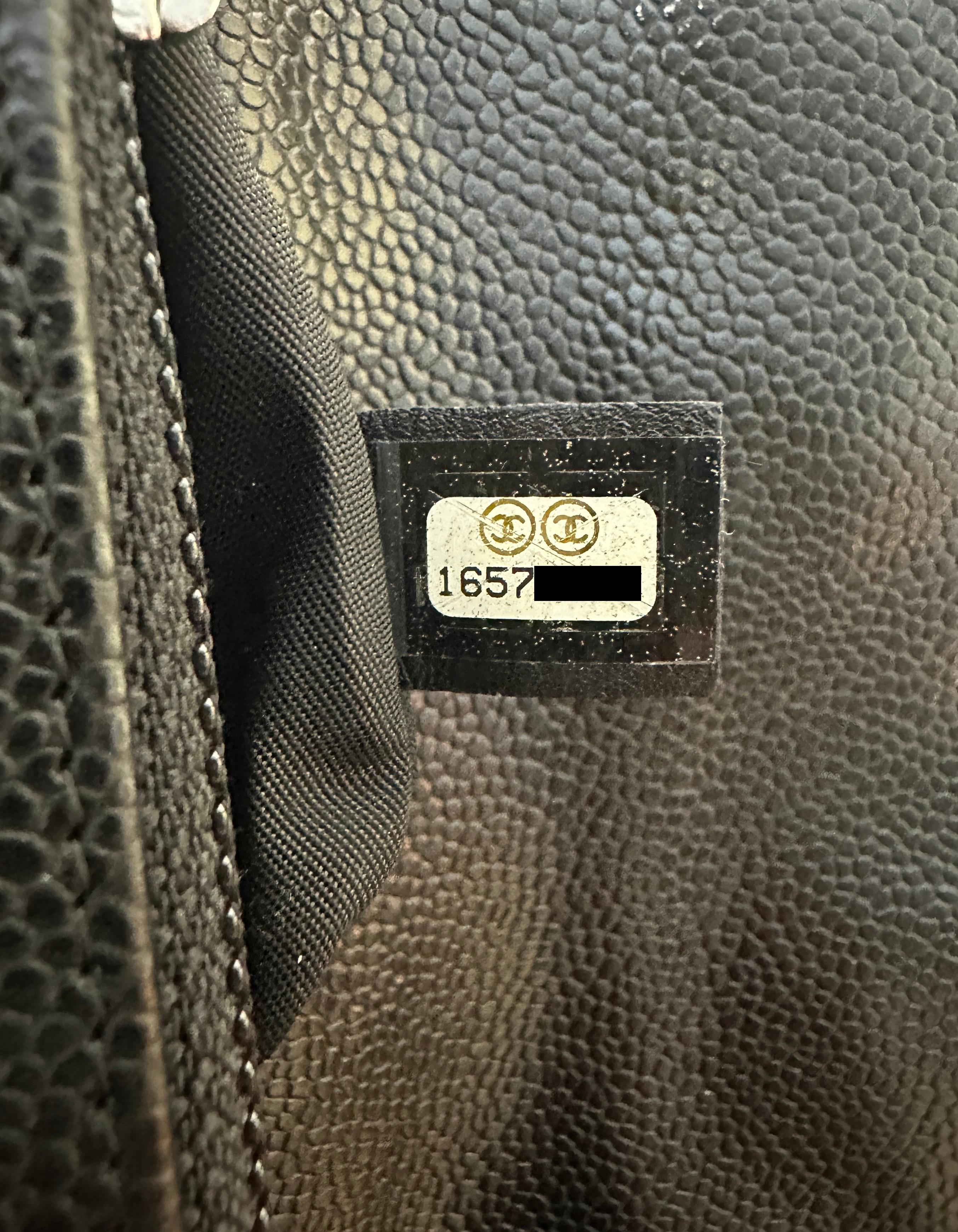 Chanel Black Caviar Leather Half Moon Wallet On Chain WOC Crossbody Bag en vente 4