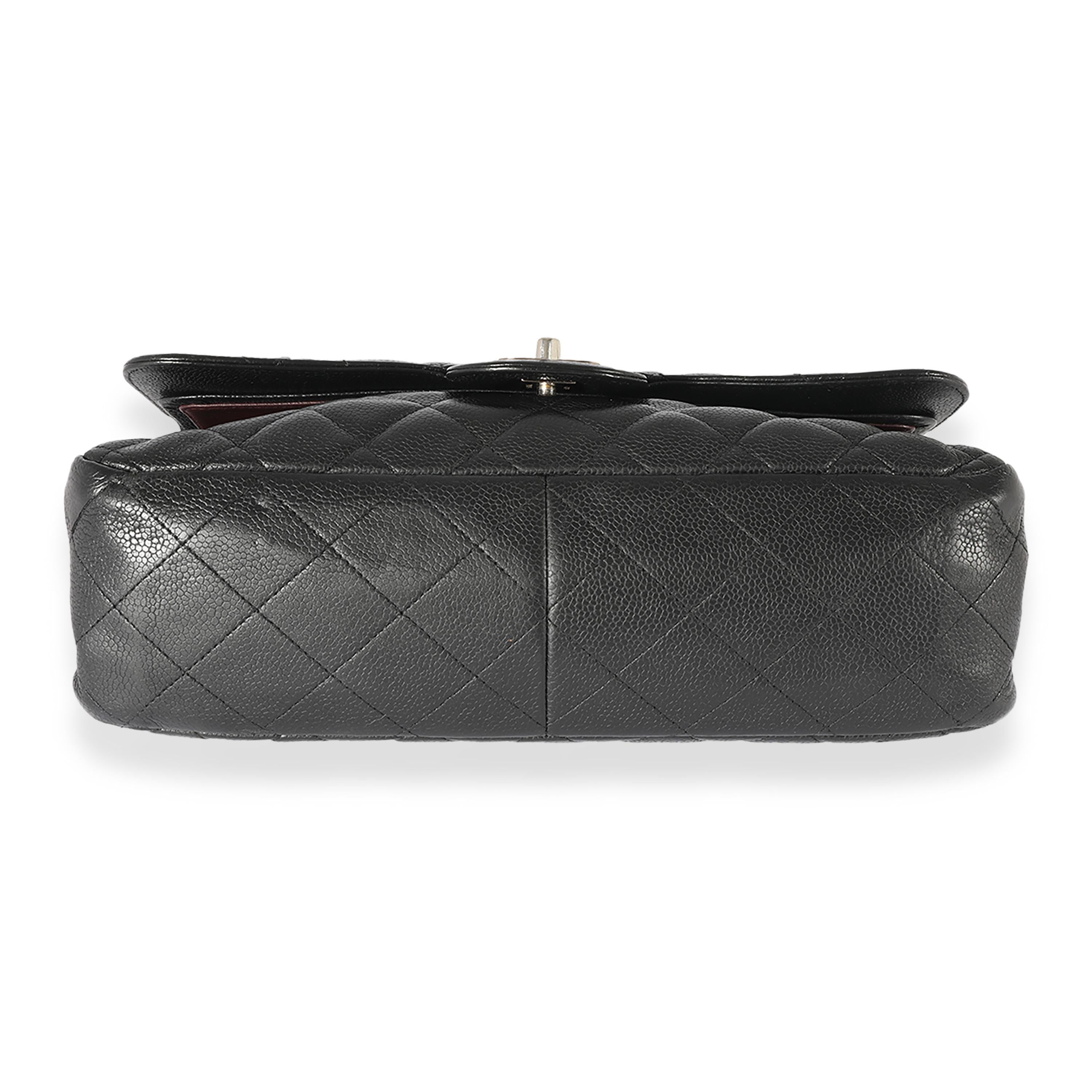 Chanel Schwarze Jumbo-Doppelklappentasche aus Leder in Kaviar im Angebot 3