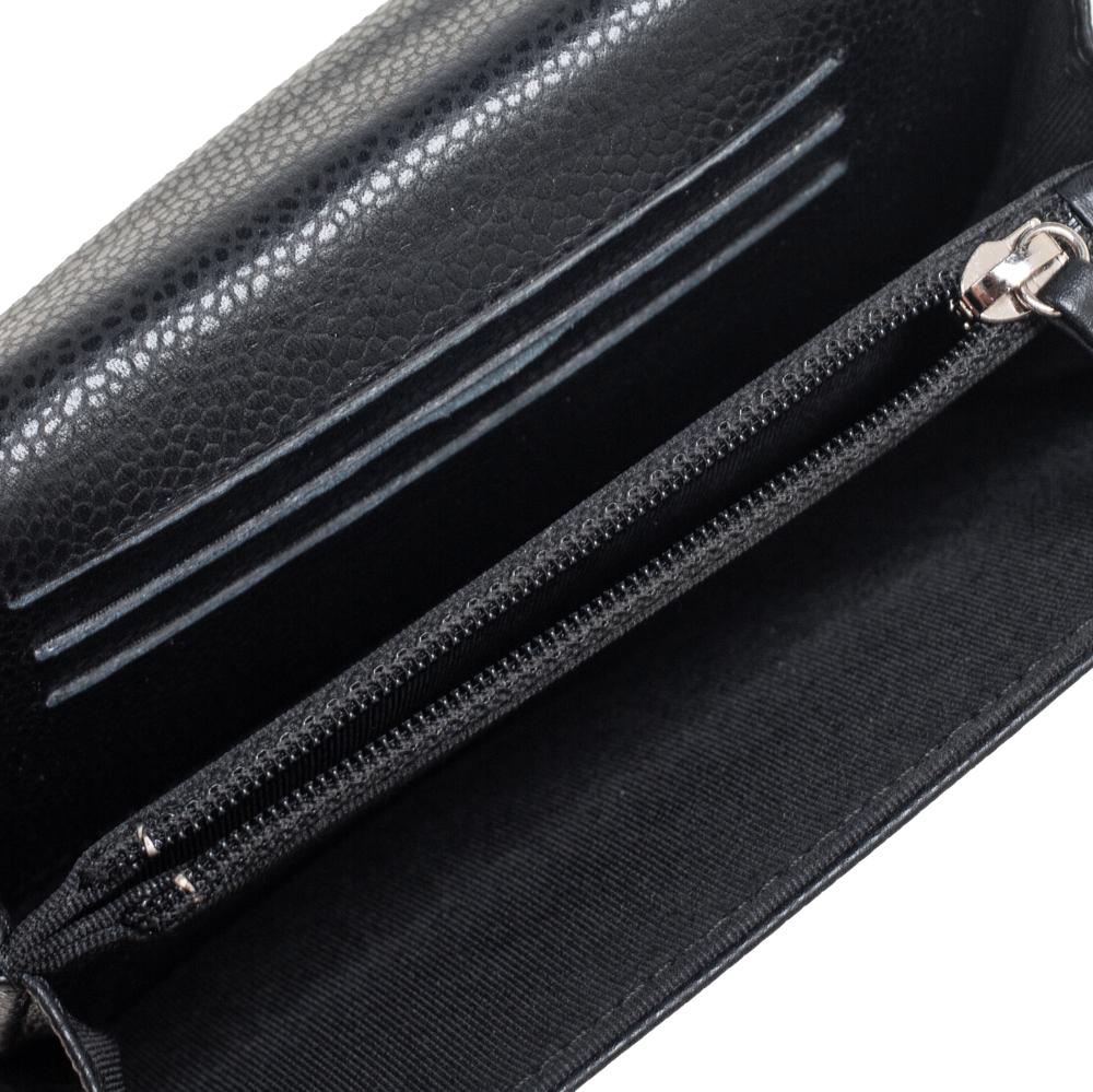 Chanel Black Caviar Leather Medium Flap Wallet In Good Condition In Dubai, Al Qouz 2