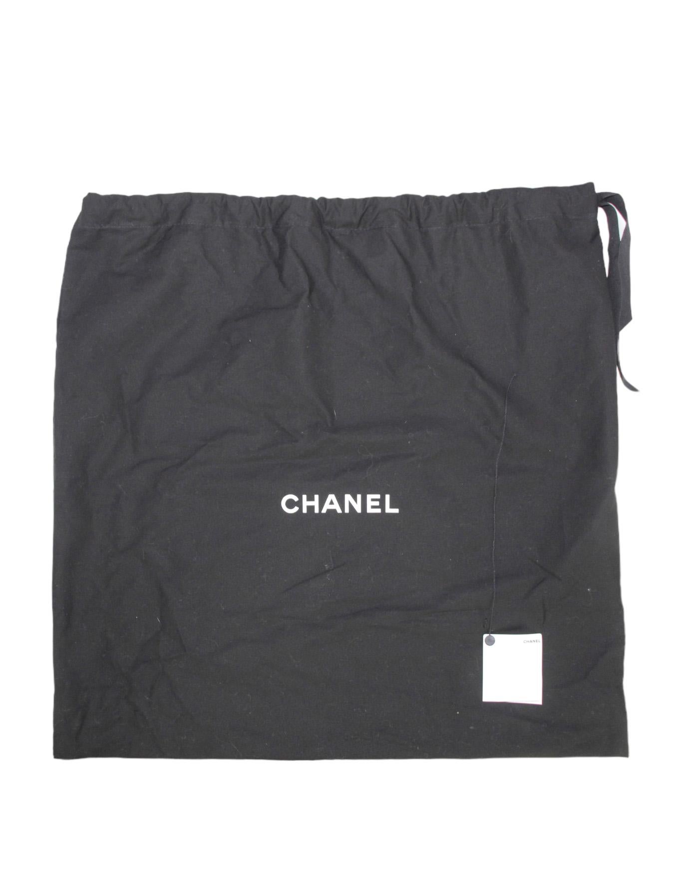 Chanel Noir Cuir Caviar Quilted Small Coco Handle Bag Flap Bag en vente 4
