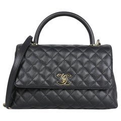 Chanel Schwarze gesteppte kleine Coco Handle Bag Flap Bag aus Leder in Kaviar