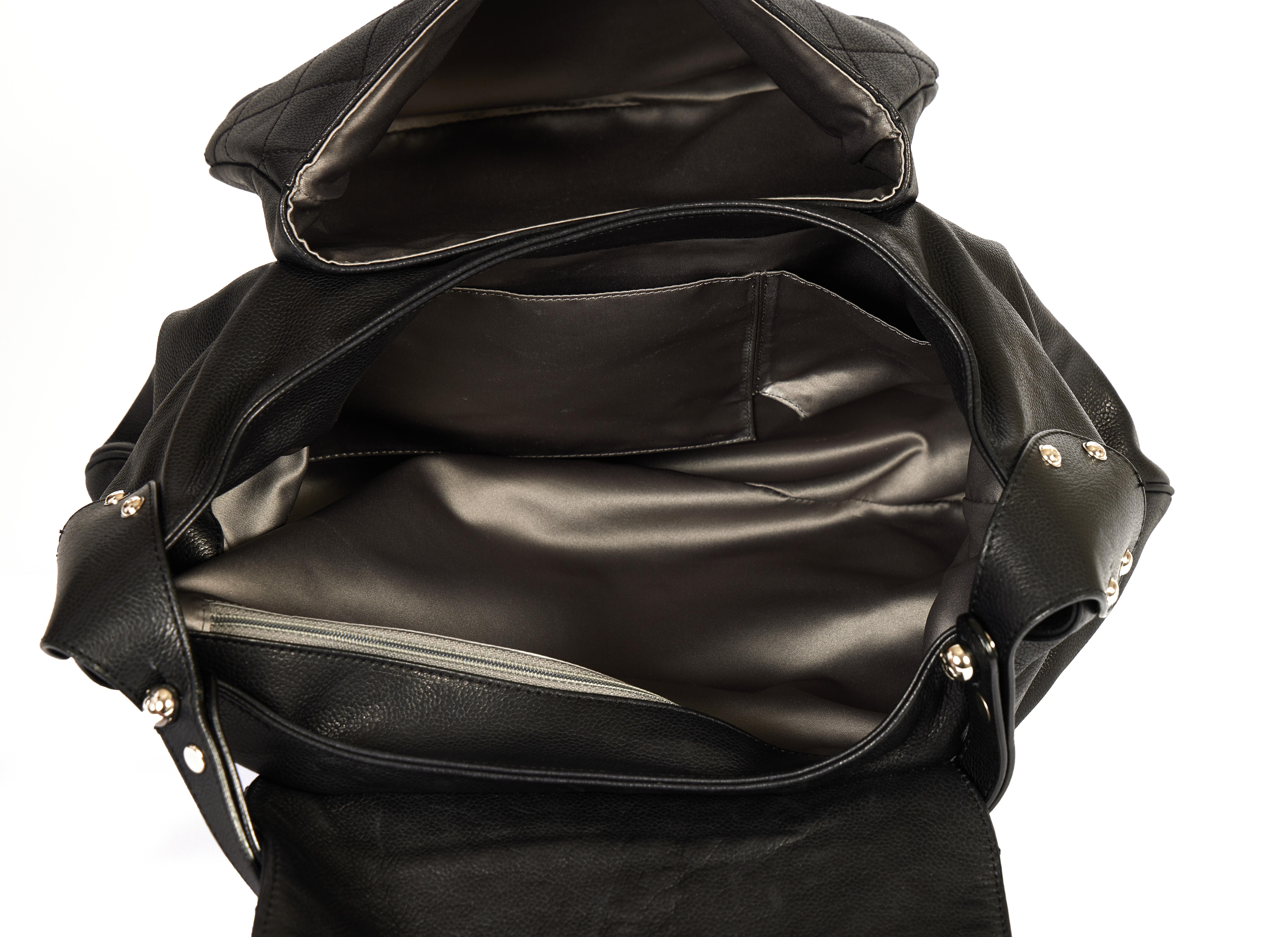 Chanel Black Caviar Leather Shoulder Bag For Sale 1