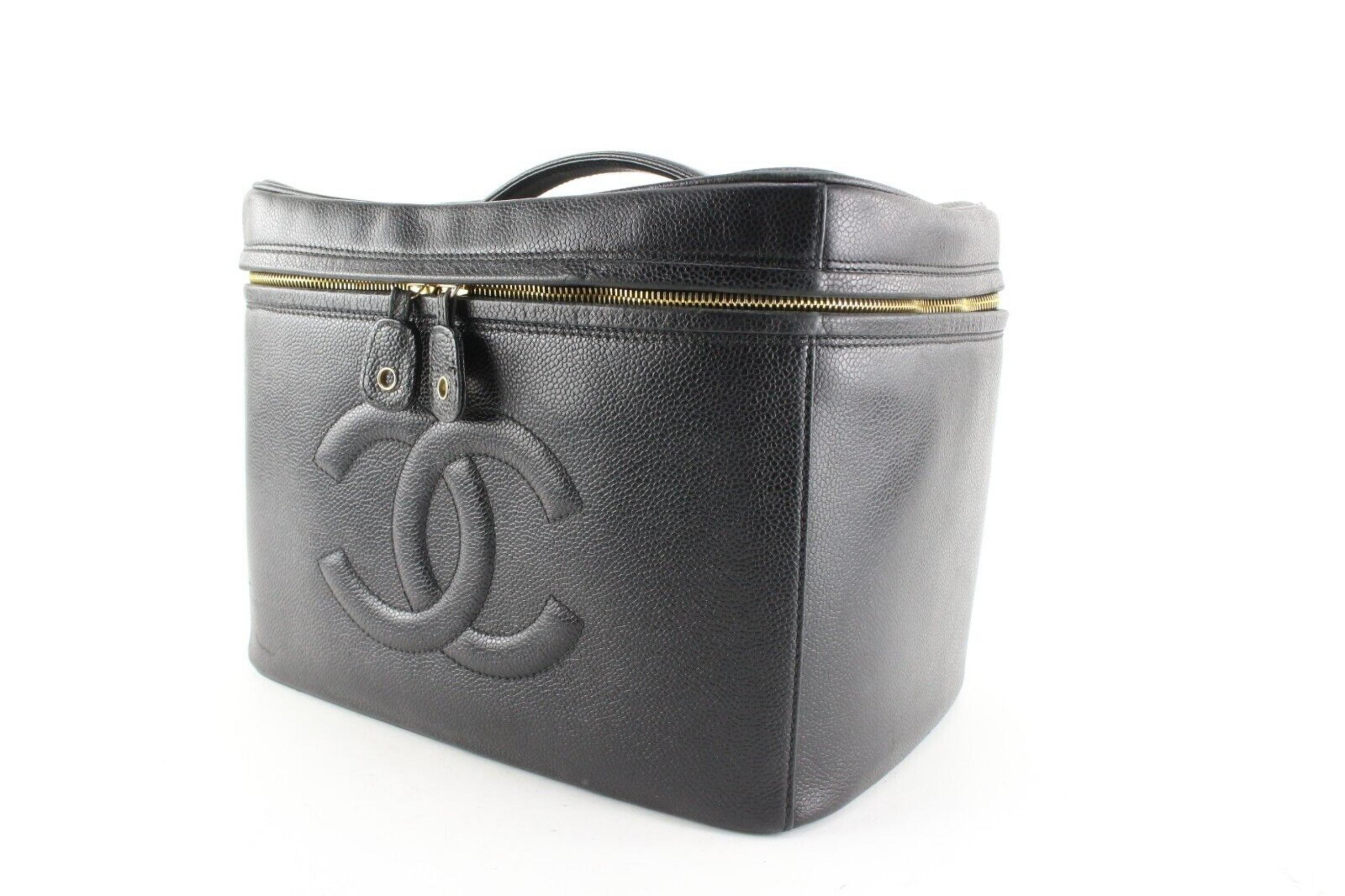 Chanel Black Caviar Leather Timeless CC Logo Vanity Case Trunk Jumbo 3CC0413 In Good Condition For Sale In Dix hills, NY