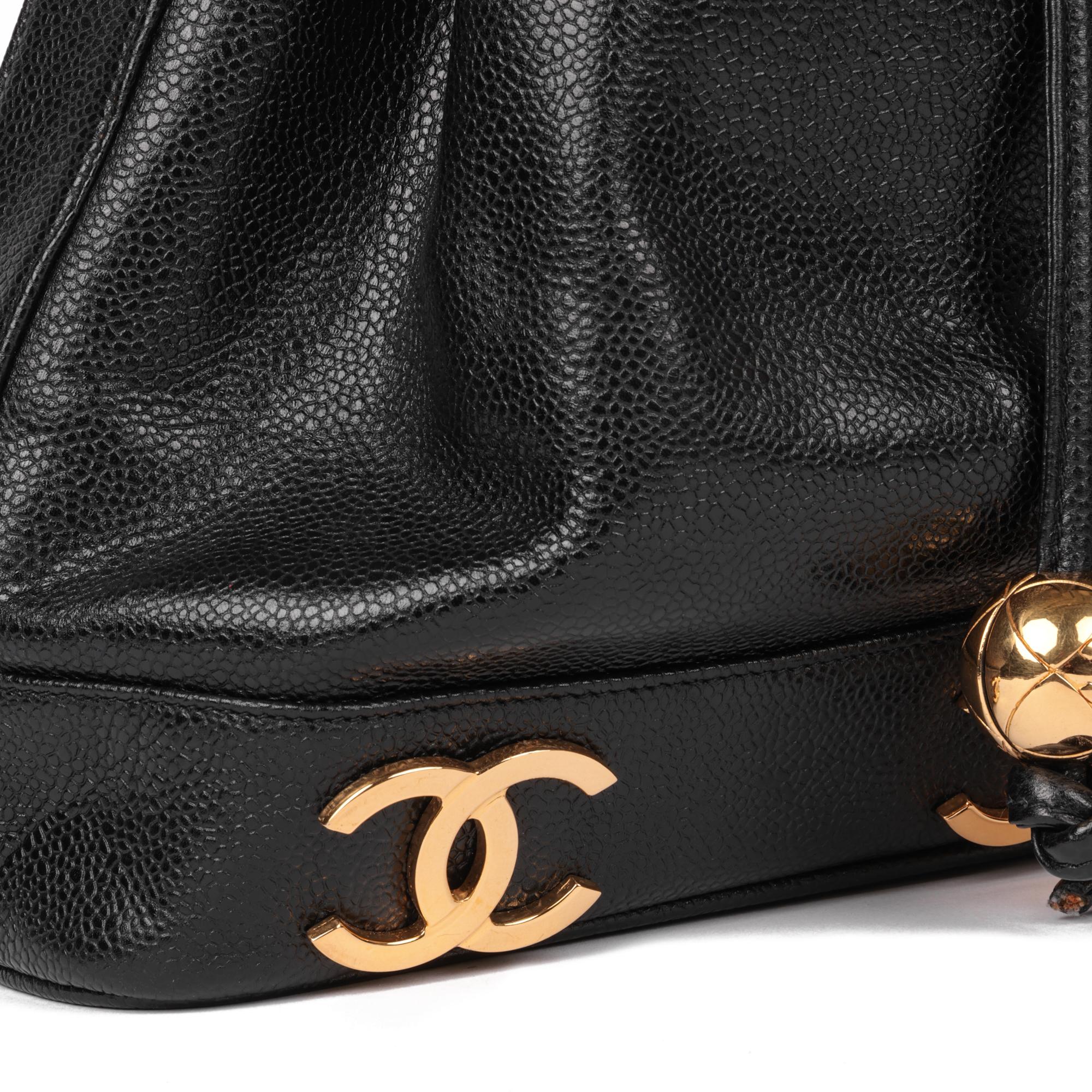 CHANEL Black Caviar Leather Vintage Classic Logo Trim Bucket Bag with Pouch For Sale 3