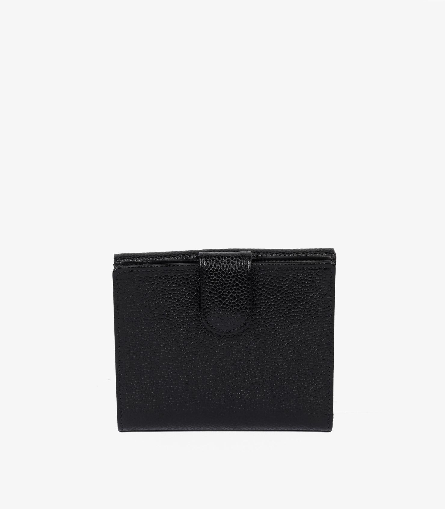 Chanel Black Caviar Leather Vintage Timeless Compact Wallet In Excellent Condition For Sale In Bishop's Stortford, Hertfordshire