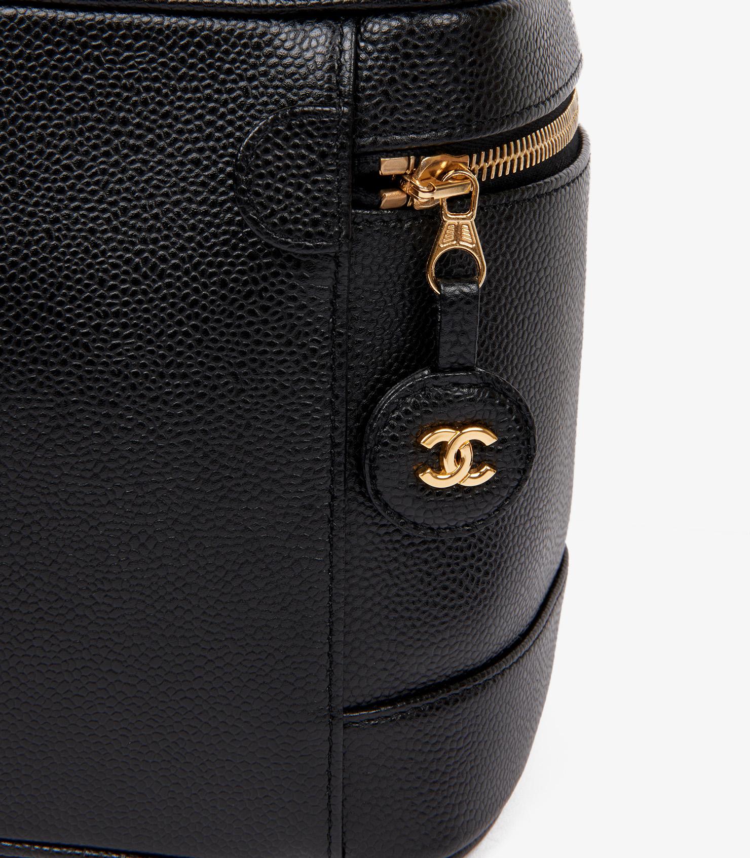 Women's or Men's Chanel Black Caviar Leather Vintage Timeless Vanity Case