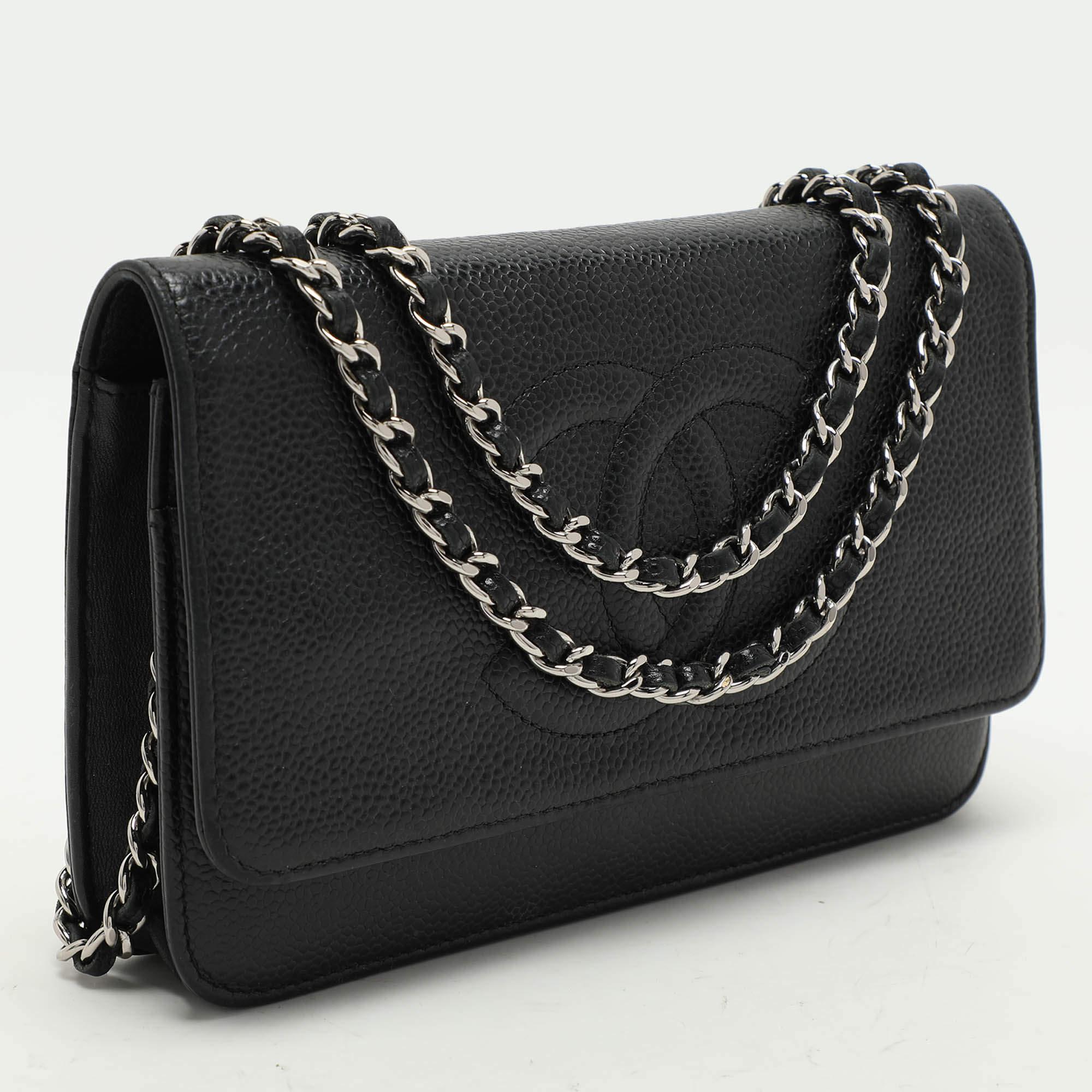 Chanel Black Caviar Leather Wallet On Chain In Good Condition For Sale In Dubai, Al Qouz 2