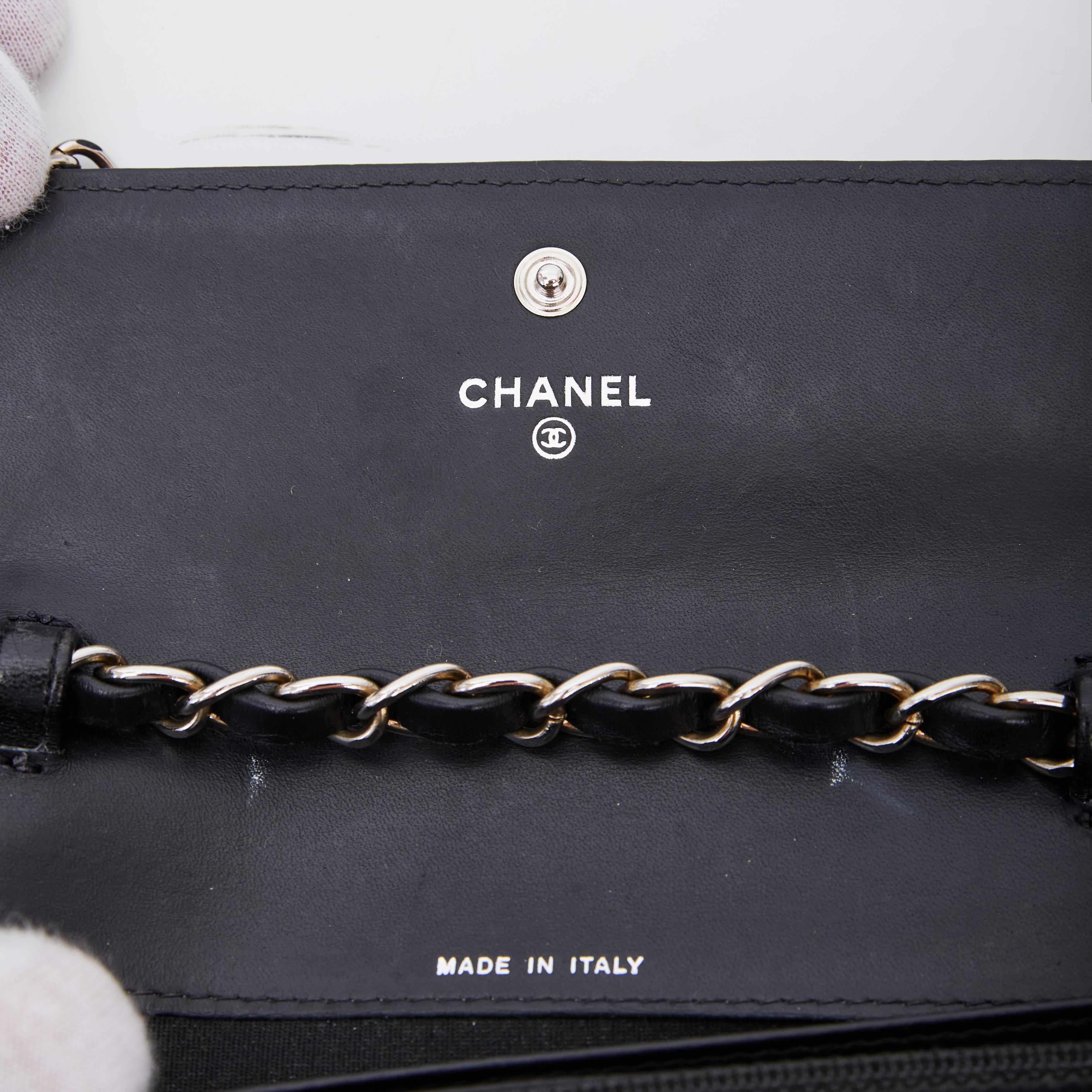 Chanel Black Caviar Long Wallet On A Chain Bag In Good Condition In Montreal, Quebec