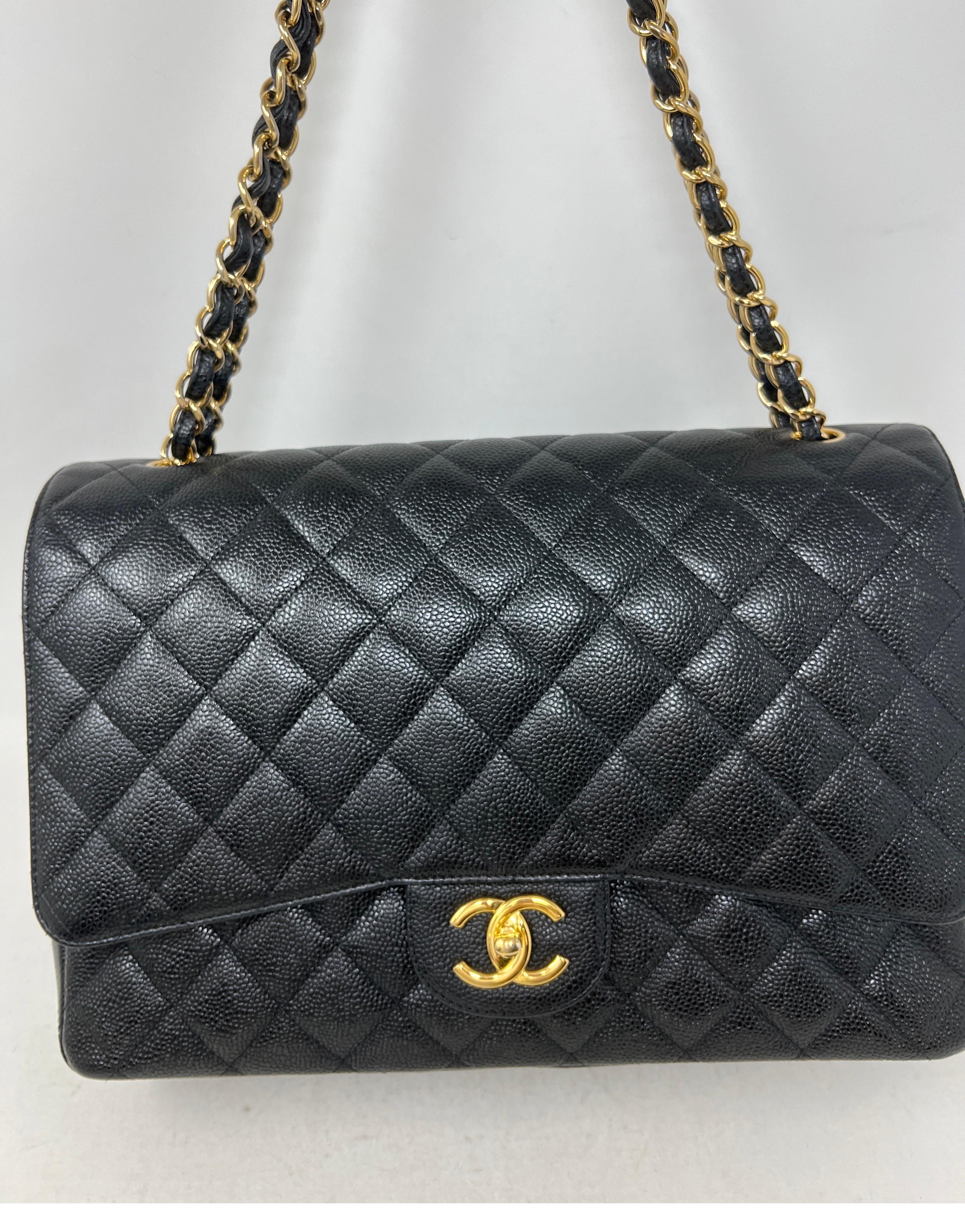 Chanel Black Caviar Maxi Bag In Excellent Condition In Athens, GA