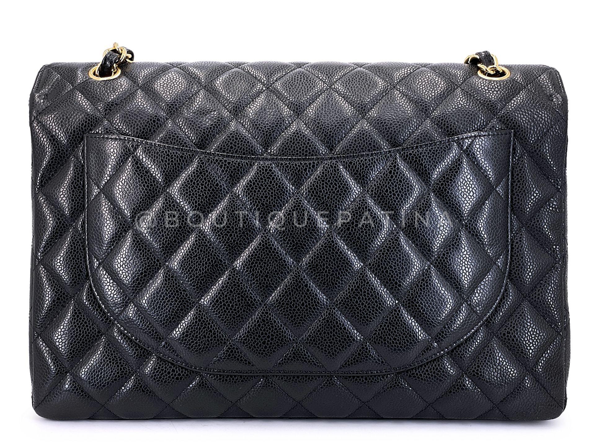 Chanel Noir Caviar Maxi Classic Double Flap Bag GHW 65472 en vente 1