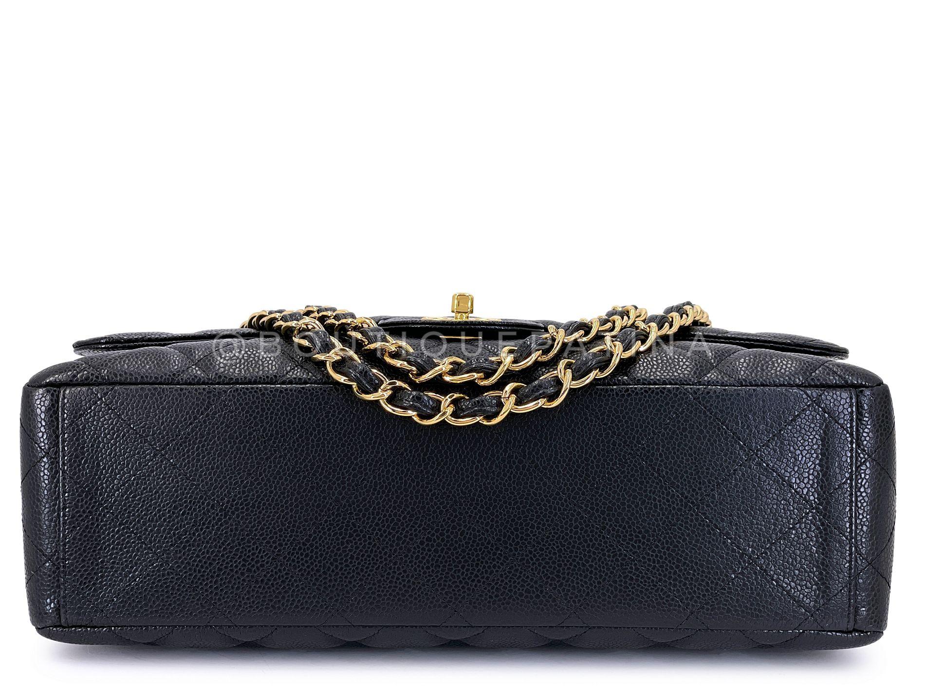 Chanel Noir Caviar Maxi Classic Double Flap Bag GHW 65472 en vente 2