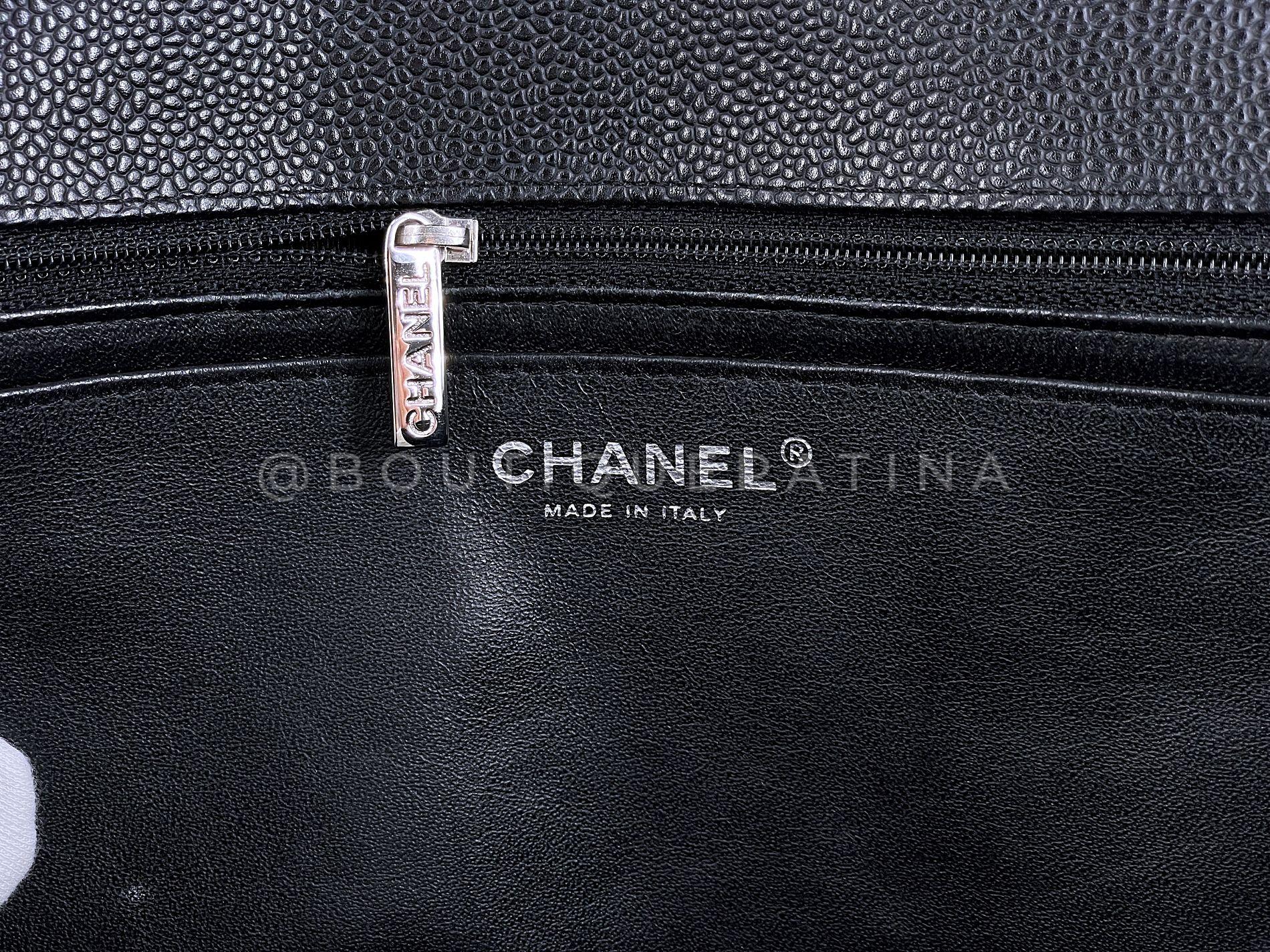 Chanel Black Caviar Maxi Flap Bag SHW Single 66714 For Sale 7