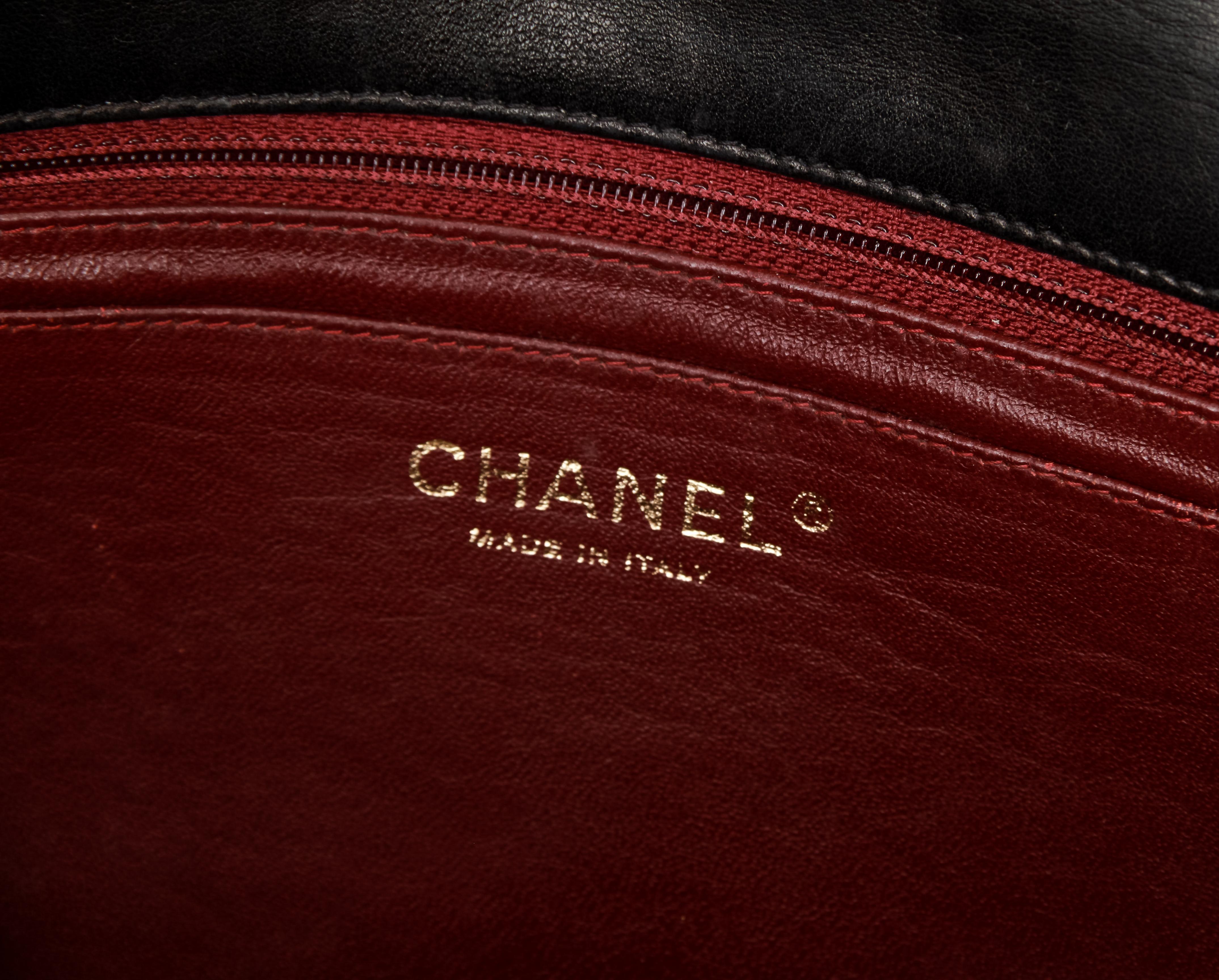 Chanel Black Lambskin Maxi Single Flap Bag For Sale 4