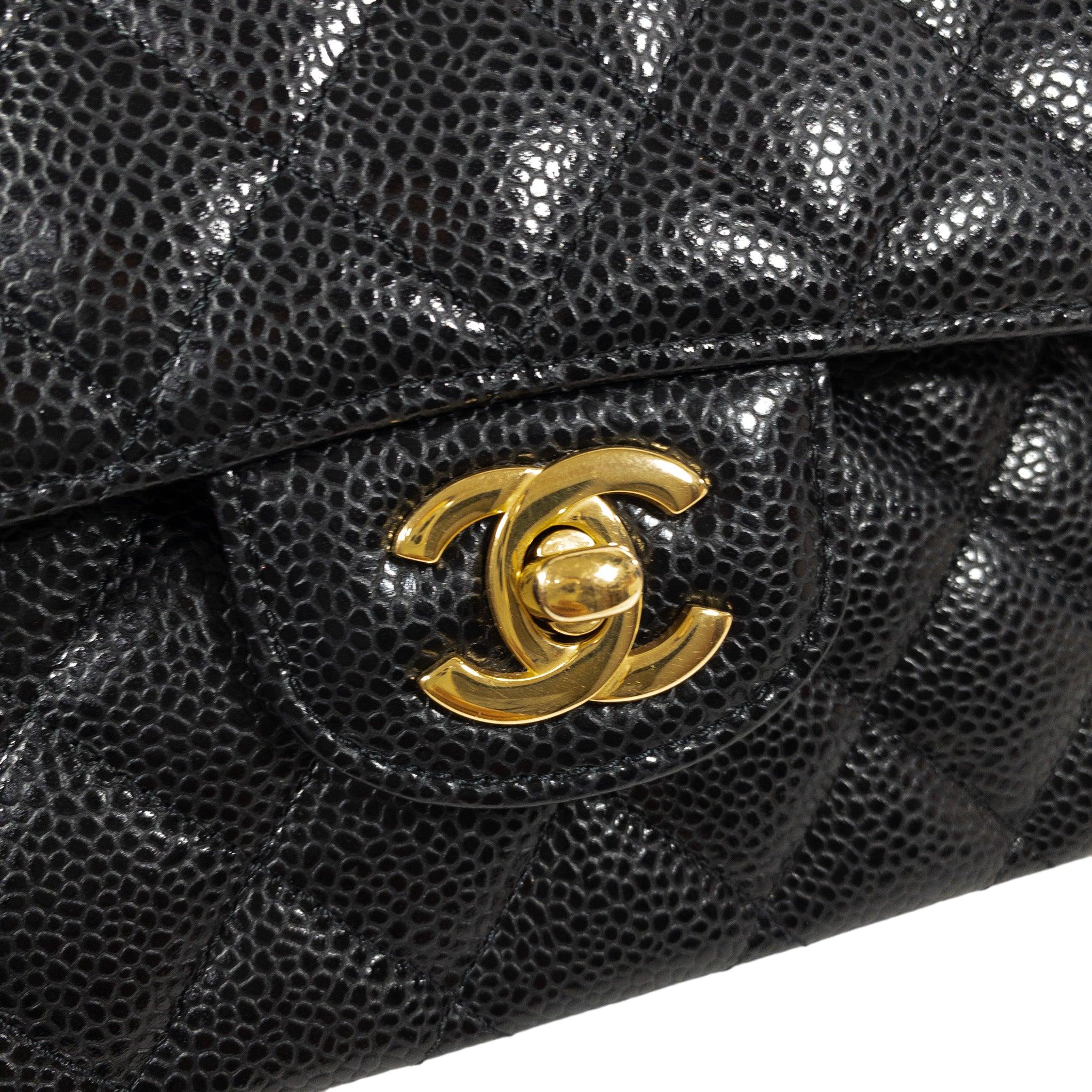 Chanel Black Caviar Medium Classic Flap GHW  2