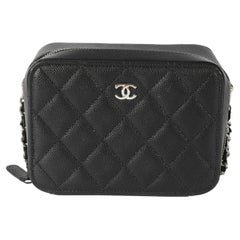 Chanel Mini Chain Camera Clutch in caviale nero