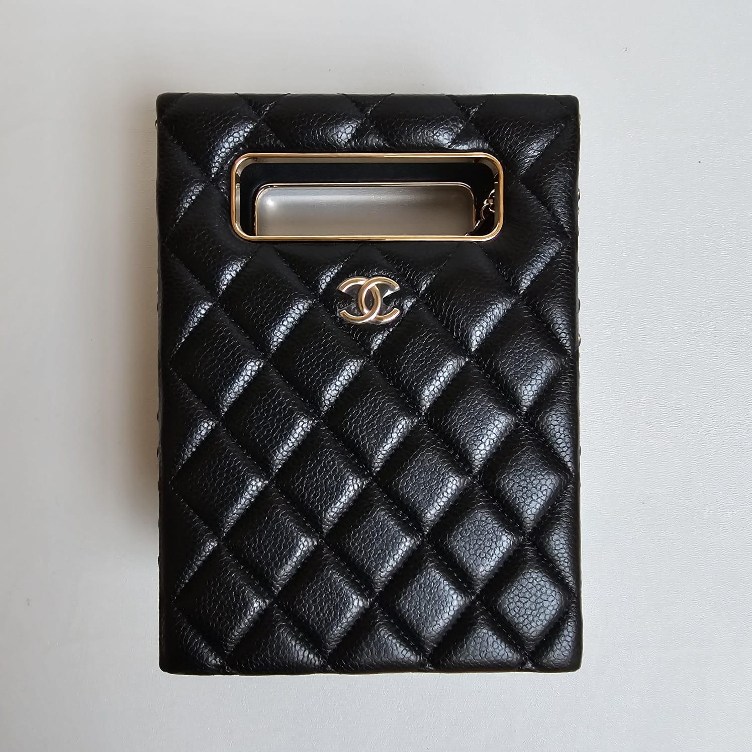 Chanel Black Caviar Quilted Evening Box Bag In Excellent Condition For Sale In Jakarta, Daerah Khusus Ibukota Jakarta