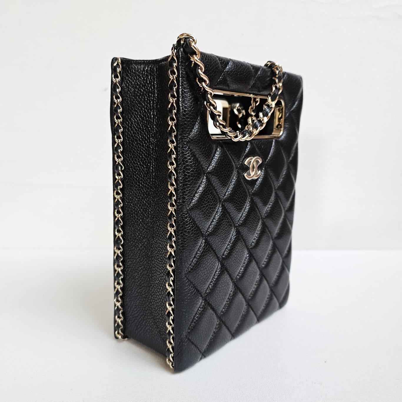 Women's or Men's Chanel Black Caviar Quilted Evening Box Bag For Sale