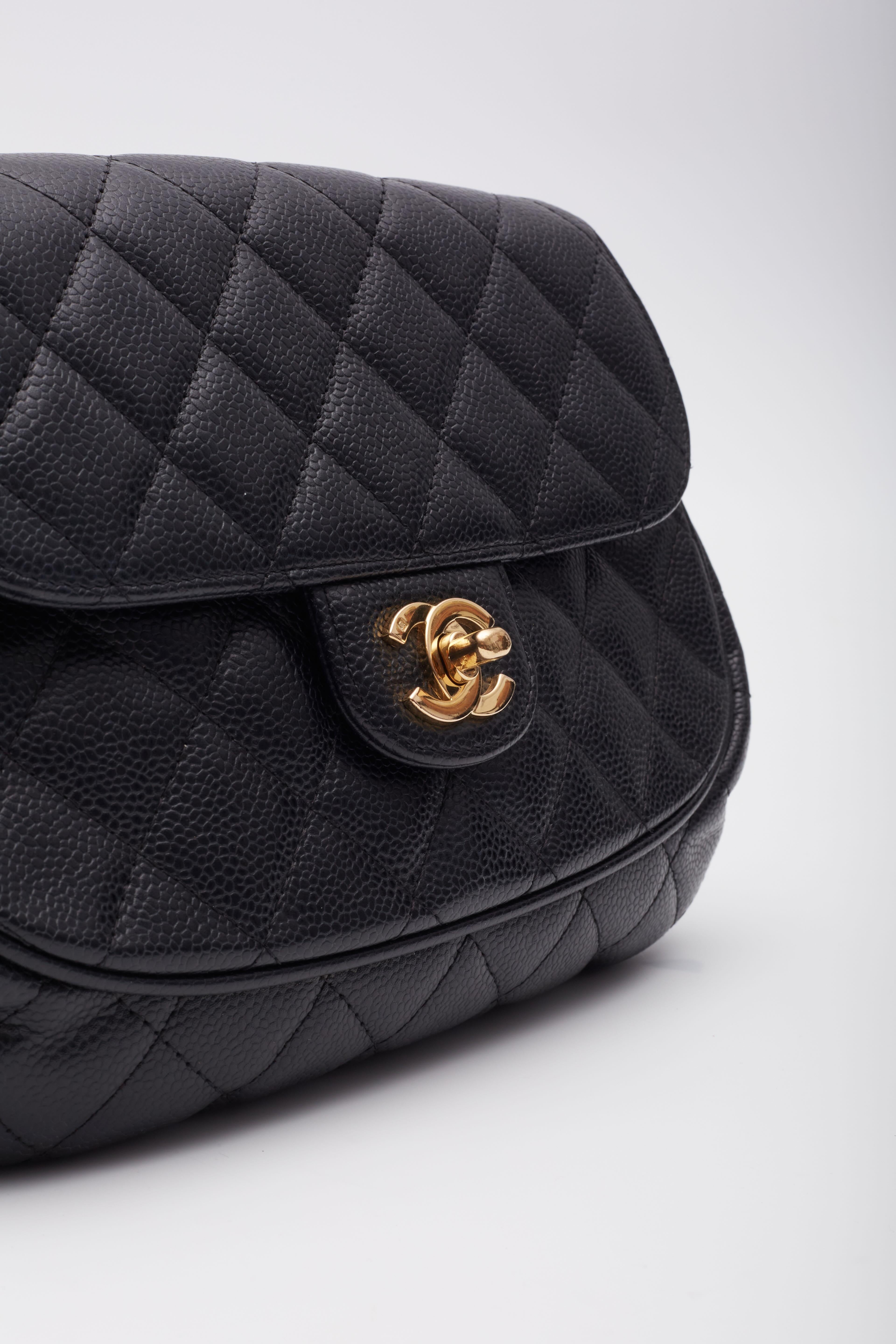 Chanel Black Caviar Quilted Flap Shoulder Bag Small For Sale 3