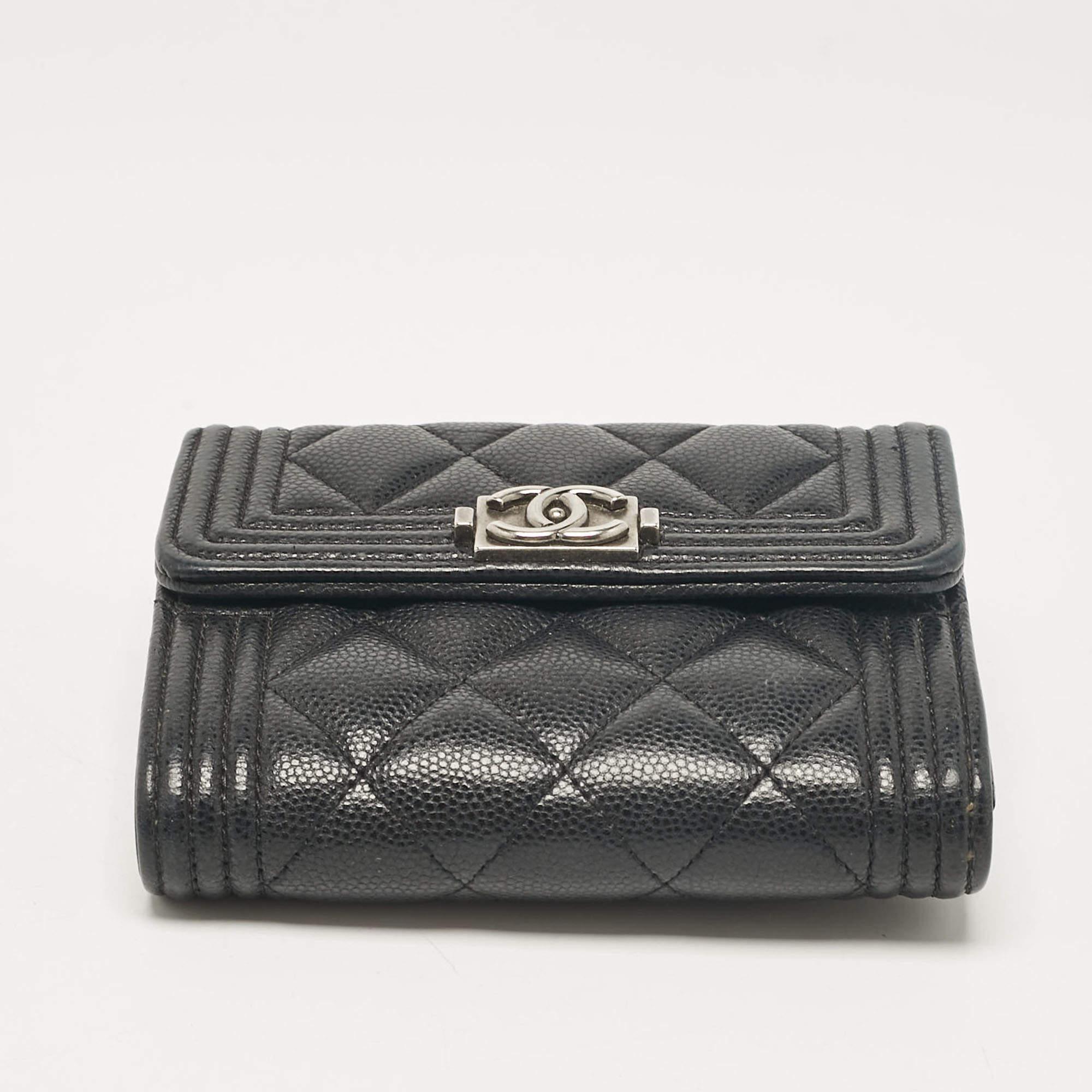 Chanel Black Caviar Quilted Leather Boy Trifold Wallet For Sale 4