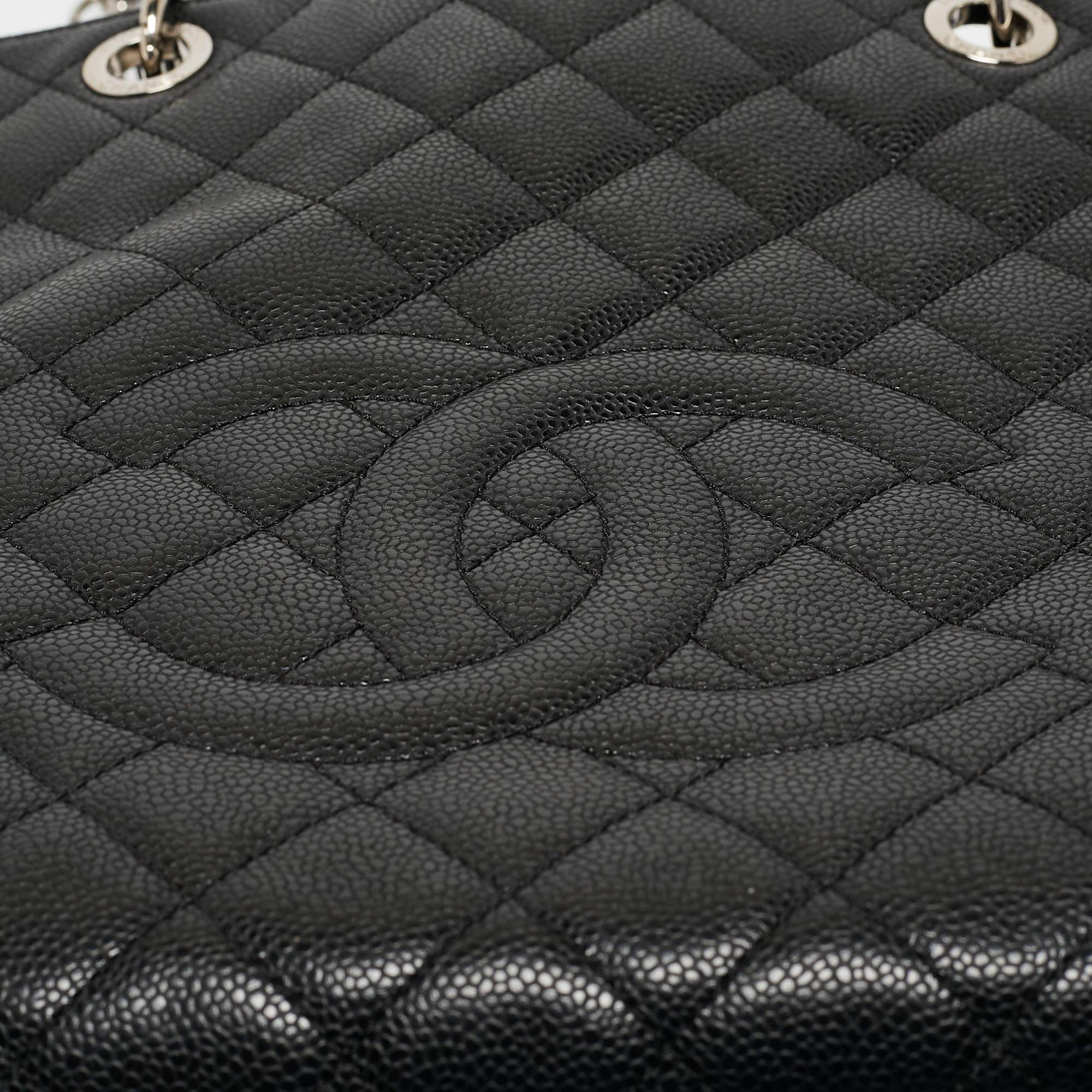 Chanel Black Caviar Quilted Leather CC Tote For Sale 4