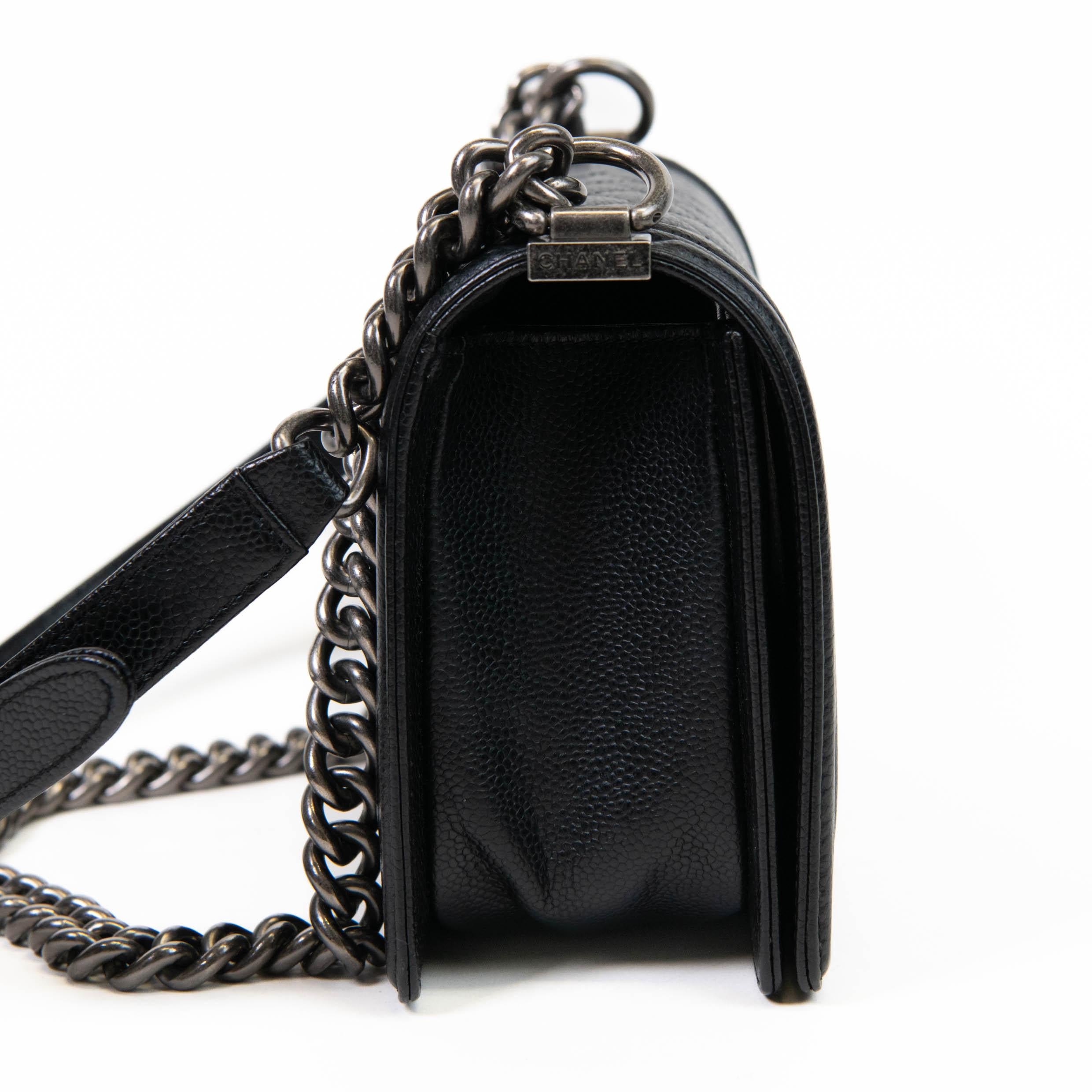 Women's or Men's Chanel Black Caviar Quilted Leather Medium Boy Flap For Sale