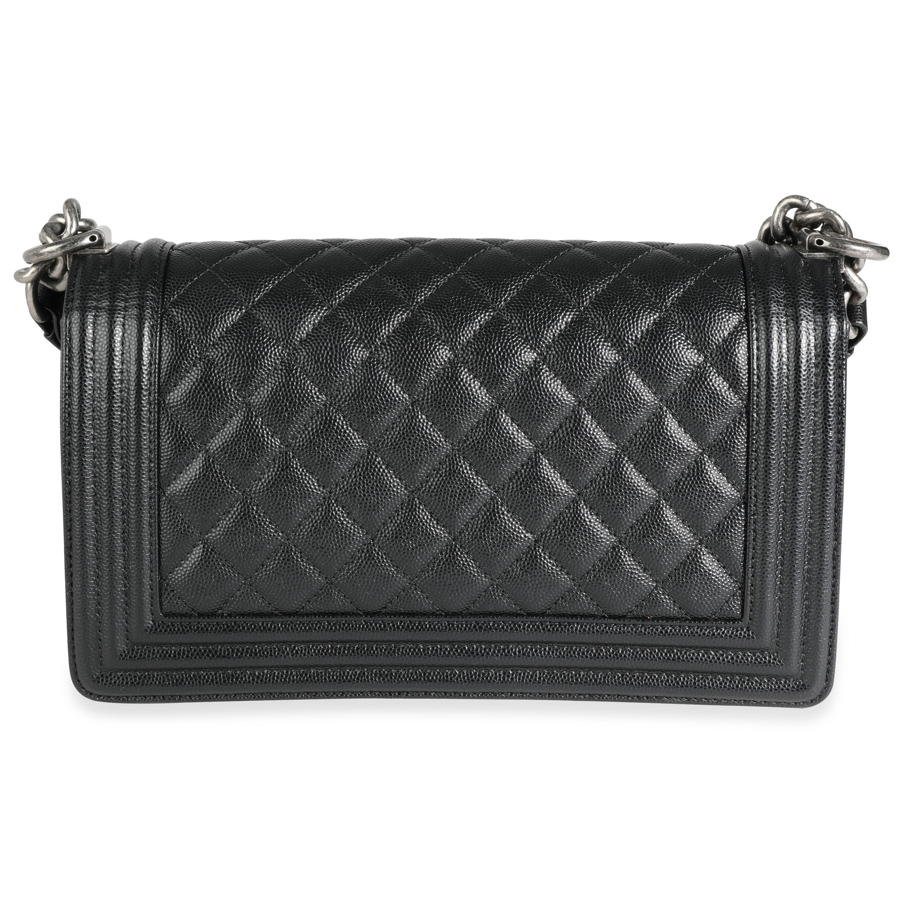 Chanel Black Caviar Quilted Old Medium Boy Bag In Excellent Condition In New York, NY