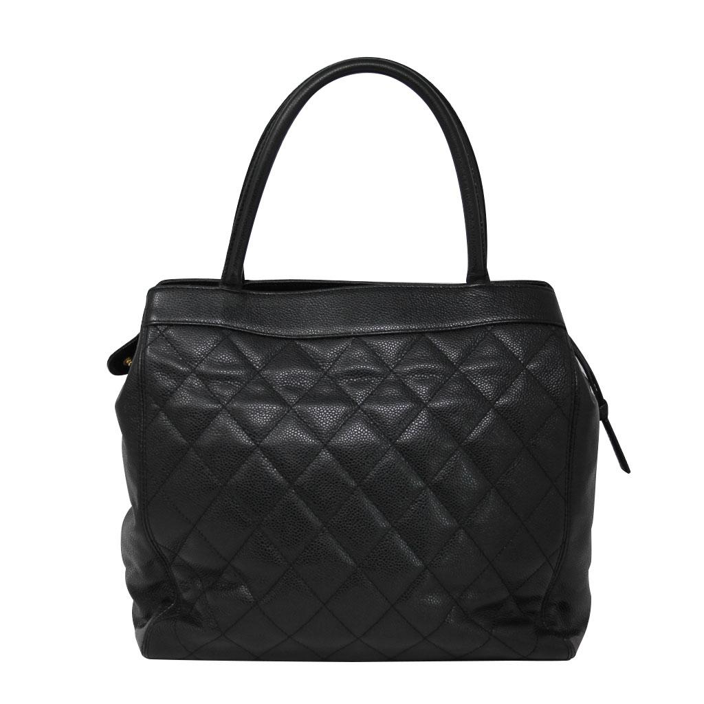 Brand: Chanel
Handles: Black Rolled Leather Handles, Drop: 6