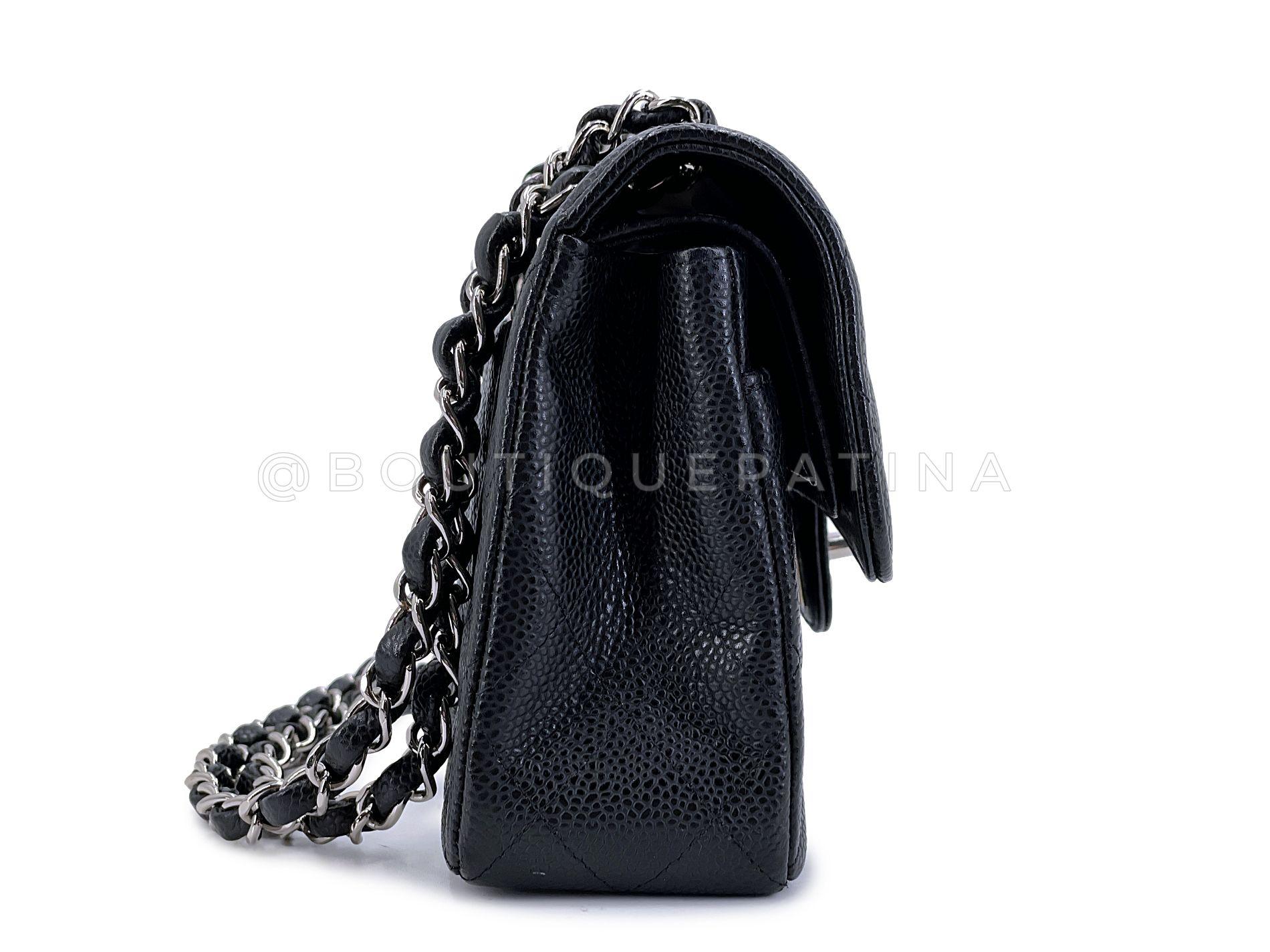 Chanel Black Caviar Small Classic Double Flap Bag SHW 67981 Pour femmes en vente