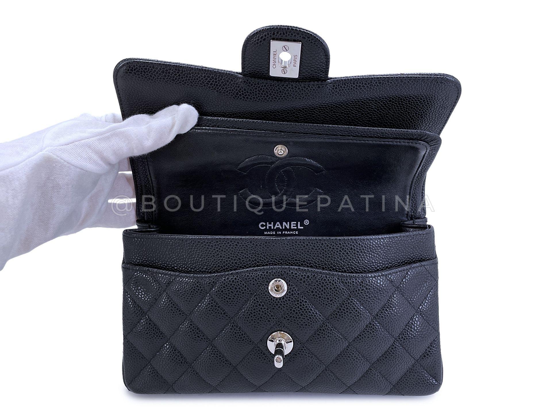 Chanel Black Caviar Small Classic Double Flap Bag SHW 67981 en vente 5