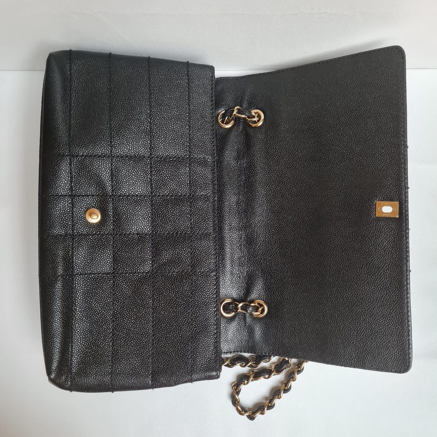 Chanel Black Caviar Square Quilted Flap Bag In Good Condition For Sale In Jakarta, Daerah Khusus Ibukota Jakarta