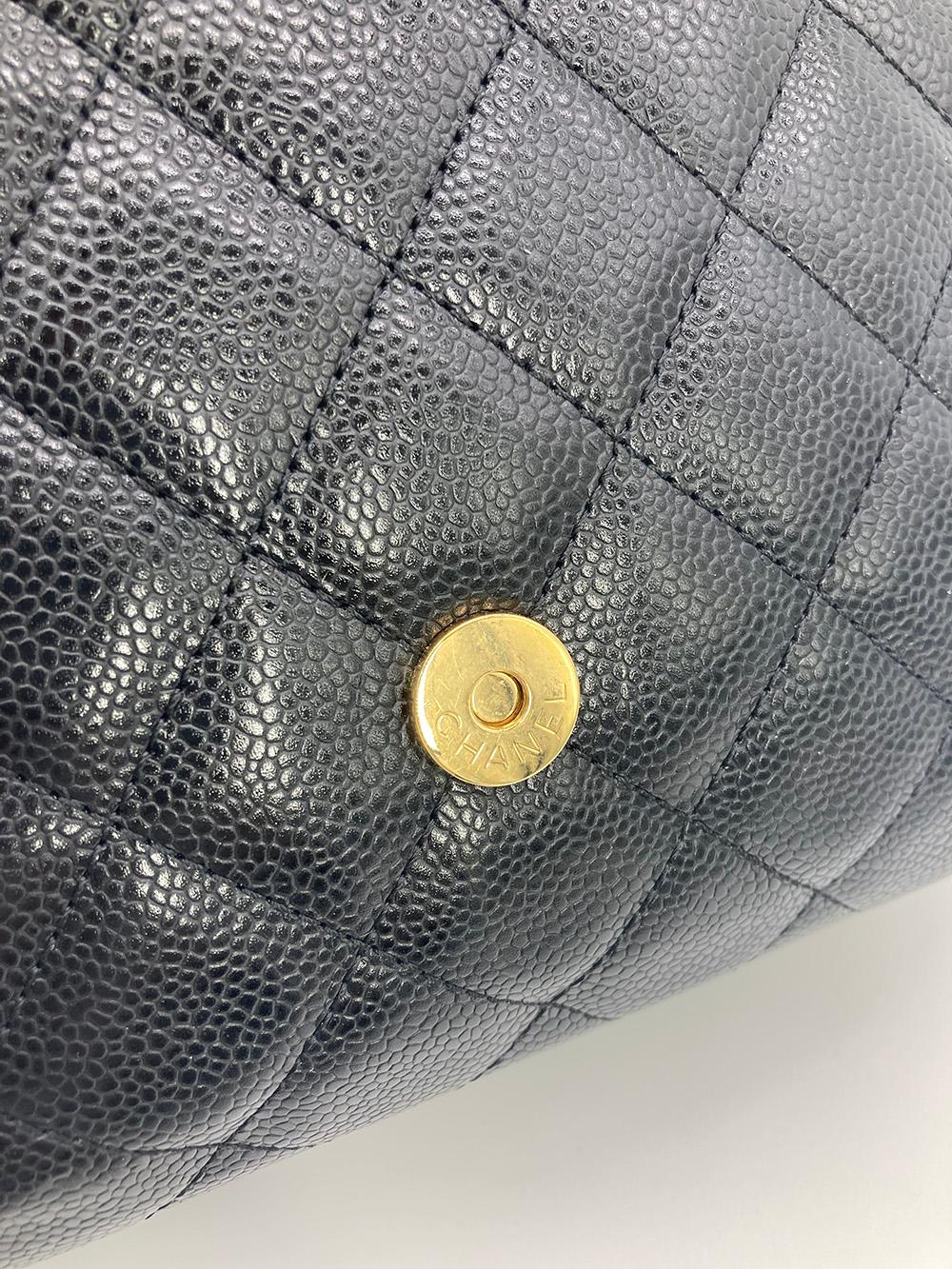 chanel caviar quilted timeless cc shoulder bag black