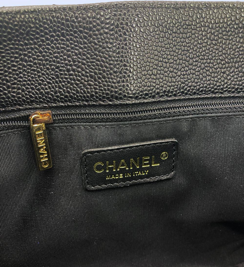 Women's Chanel Black Caviar Timeless CC Shoulder Bag