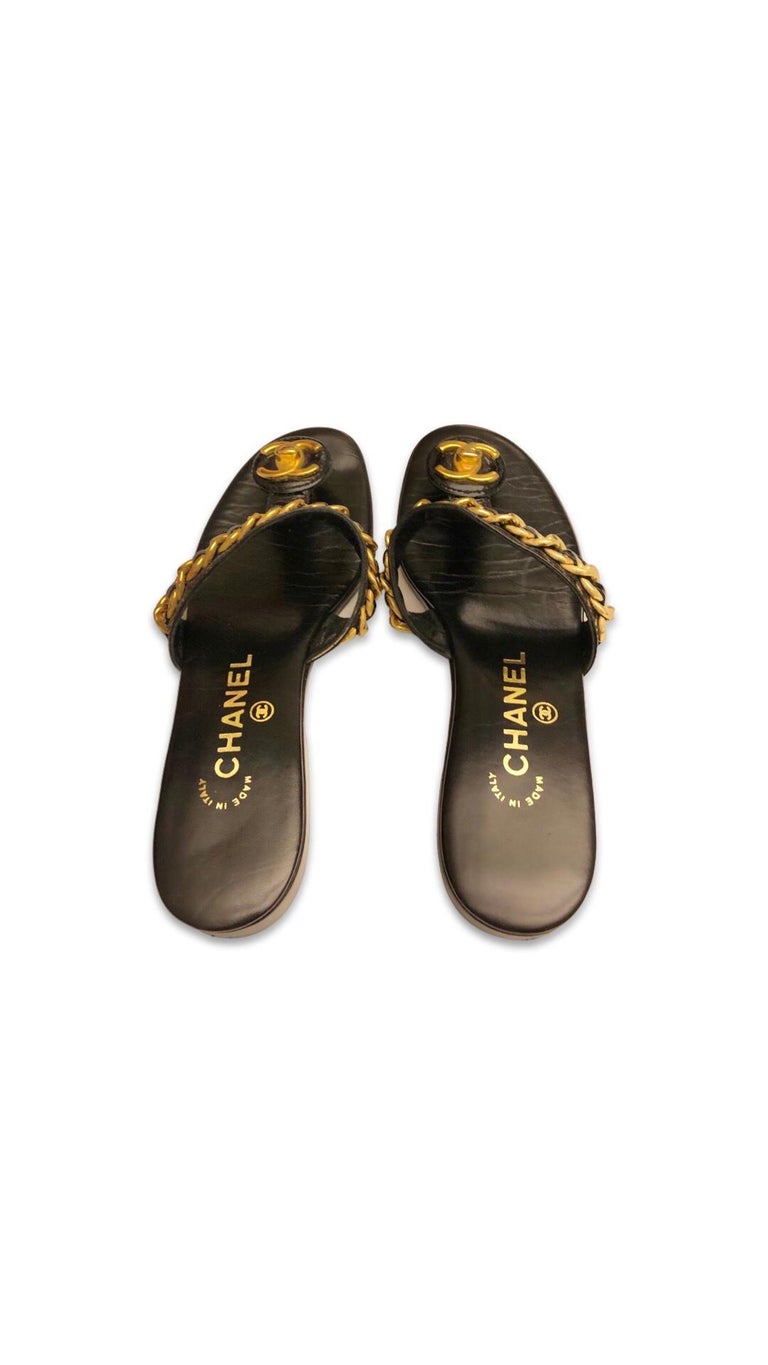 Chanel Black CC Gold Chain Sandals In Good Condition For Sale In Sheung Wan, HK