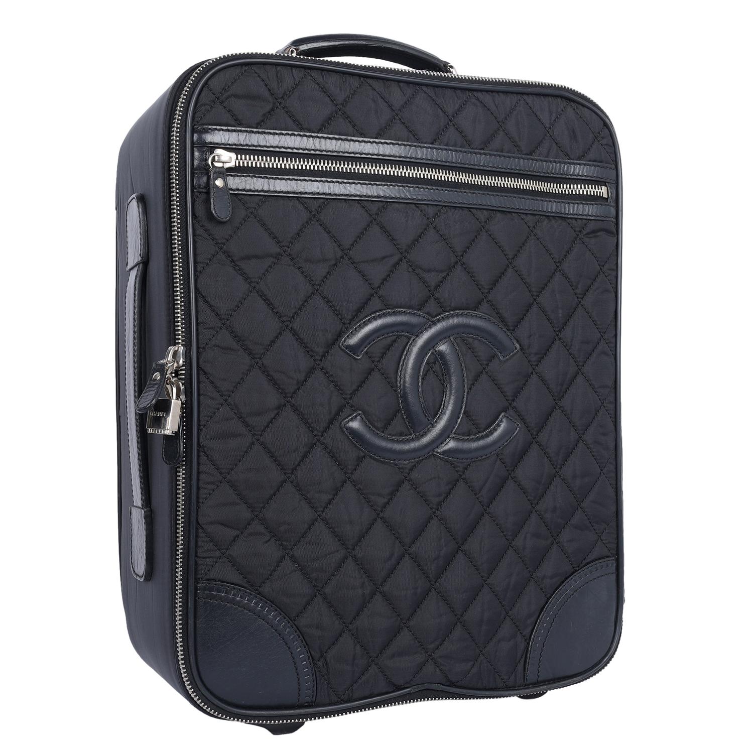 Chanel Black CC Rolling Trolley Quilted Nylon Leather Medium  In Good Condition In Salt Lake Cty, UT