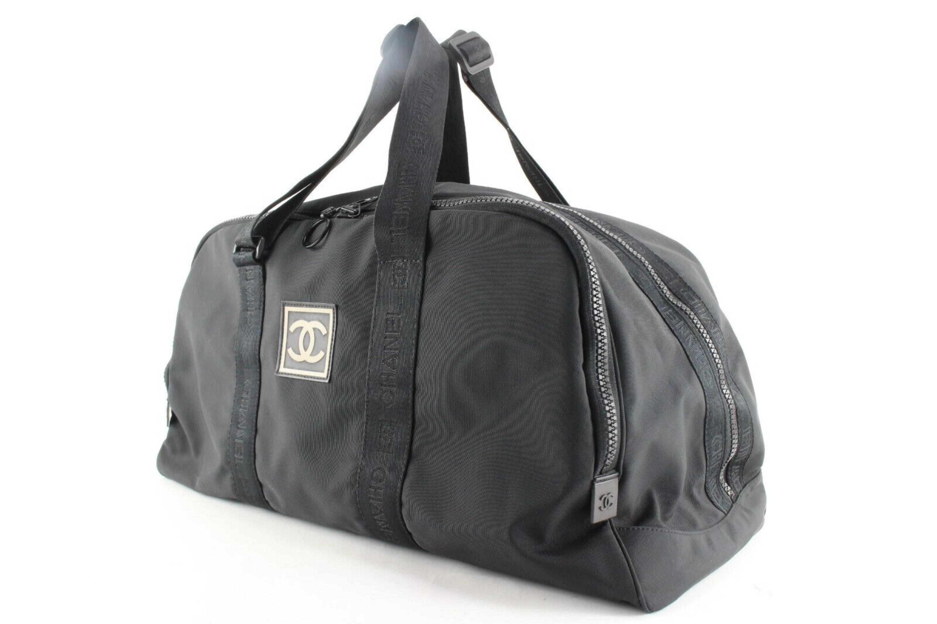 Chanel Black CC Sports Duffle Unisex Men's Gym 1CAS0419
Date Code/Serial Number: 7839632

Made In: Italy

Measurements: Length:  22