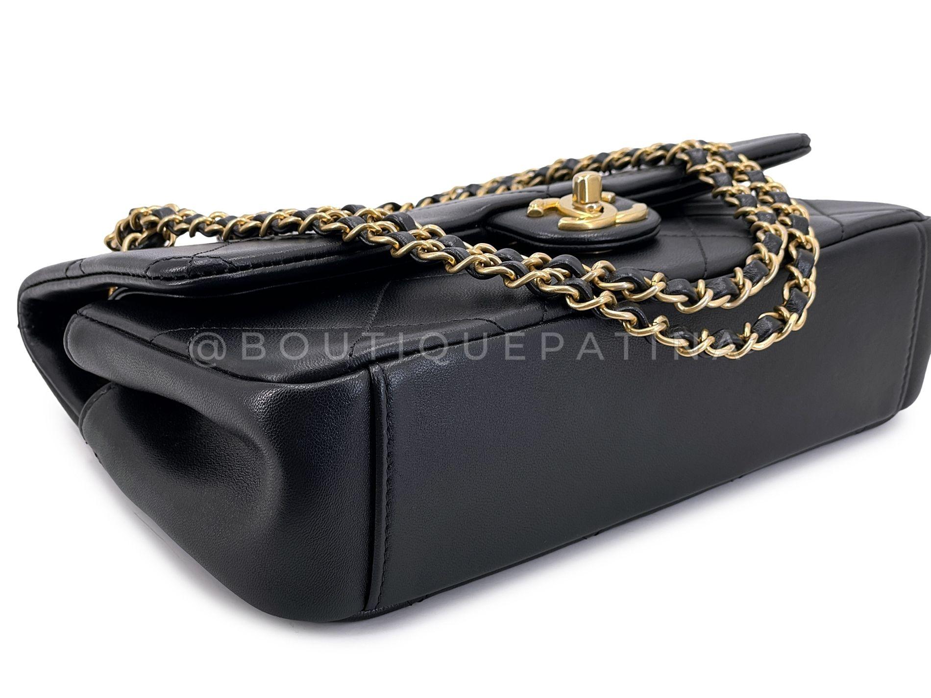 Chanel, sac à main noir avec anse en chaîne et rabat, GHW  68023 en vente 3
